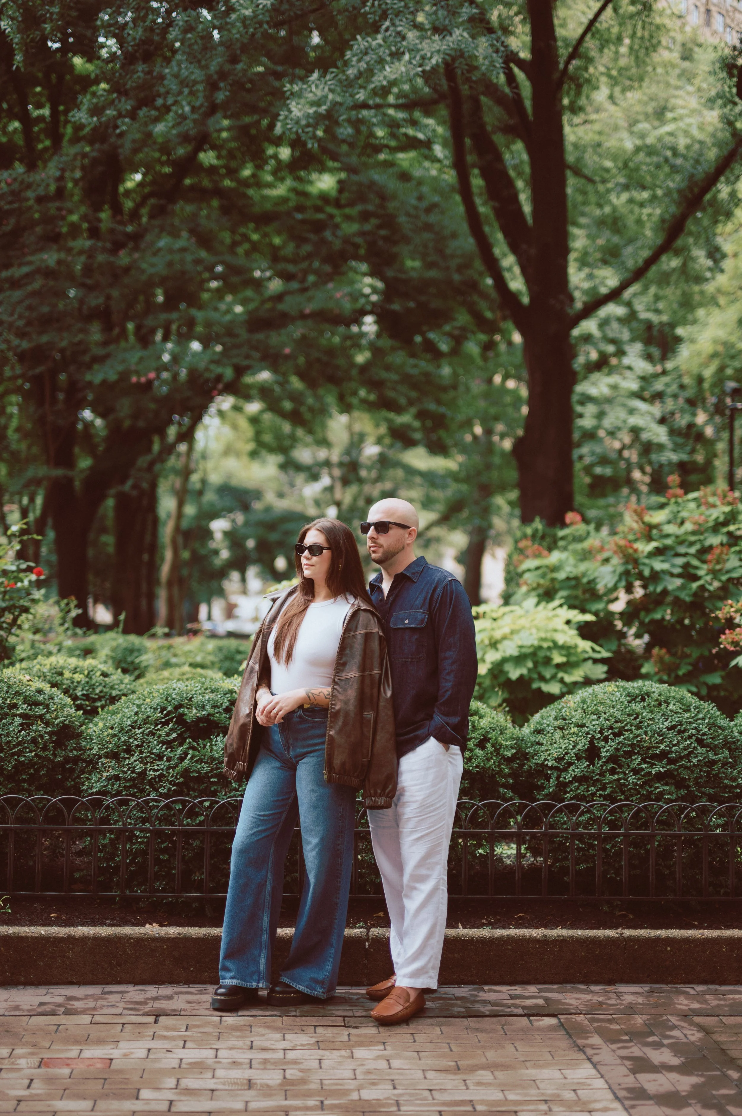 du_soleil_photographie_shanna_matt_engagementsession_rittenhousesquare_borrominirestaurant-101.jpg
