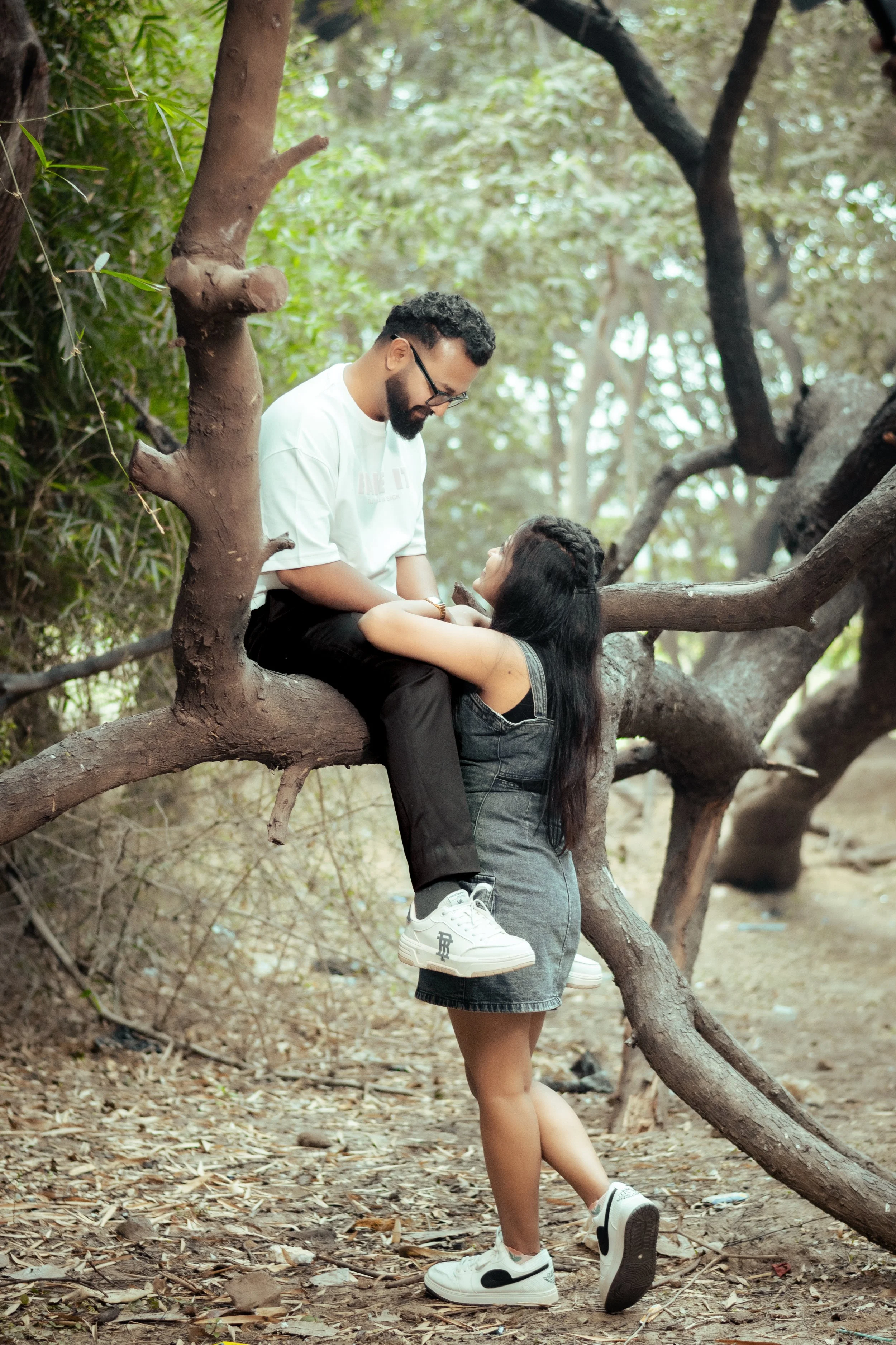 Pre Wedding Photoshoot in Prayagraj by Som Photography, creating elegant couple portraits with cinematic lighting, creative poses and beautiful locations.