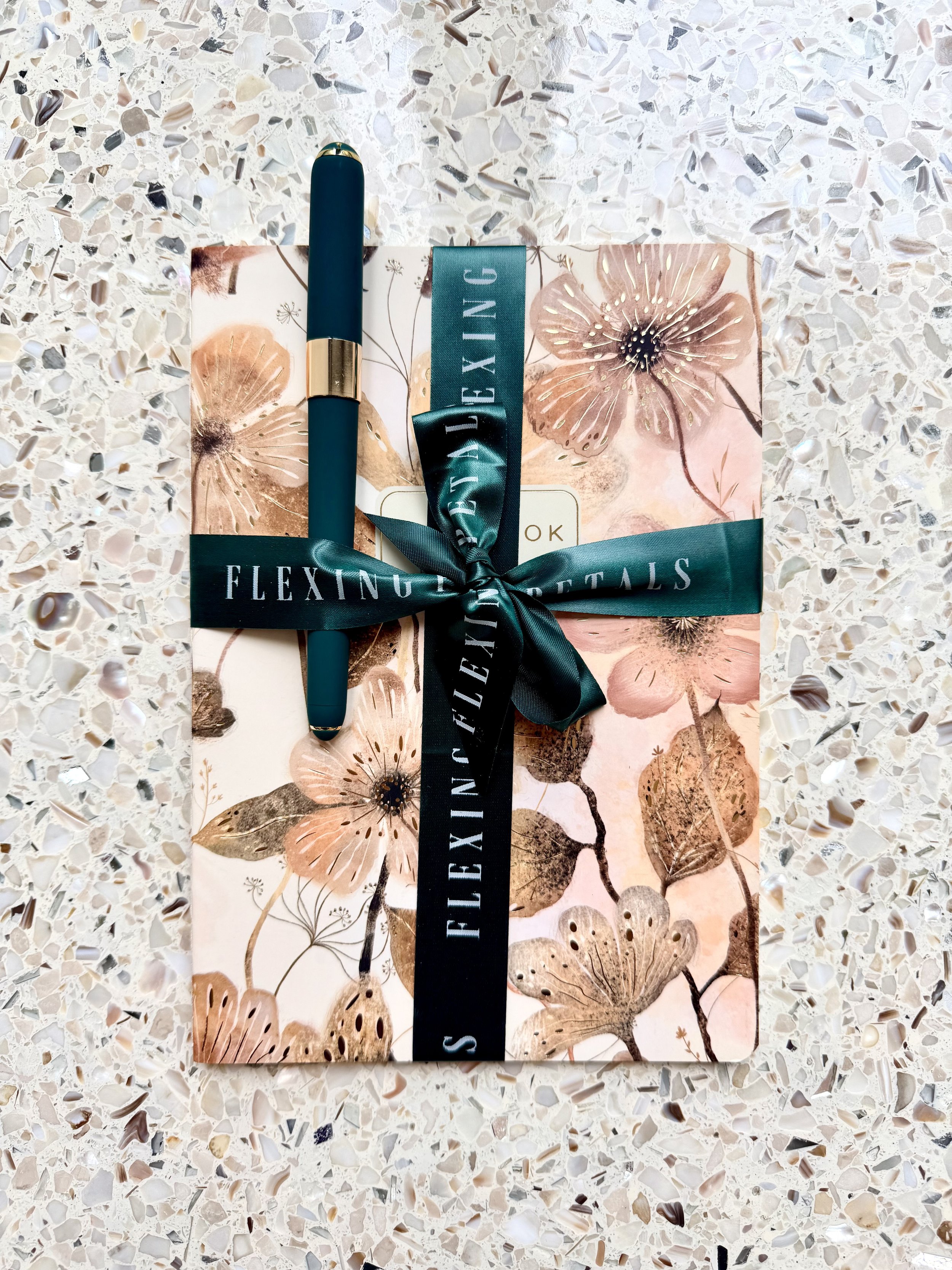 flexing-petals-notebook-gift-set2.jpg