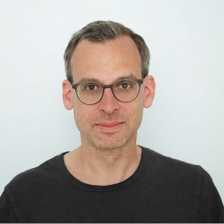 Portrait von Bernd Lindemann, Positionierungs-Experte, Squarespace-Webdesigner und Copywriter