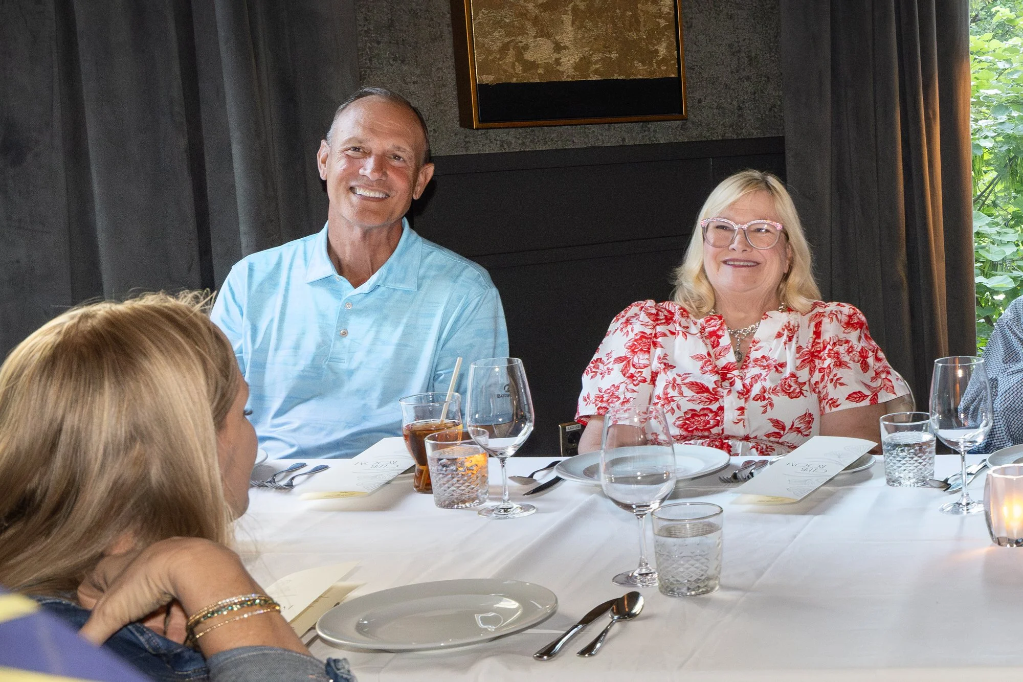 15-DiningAtTheKimberly-001.jpg