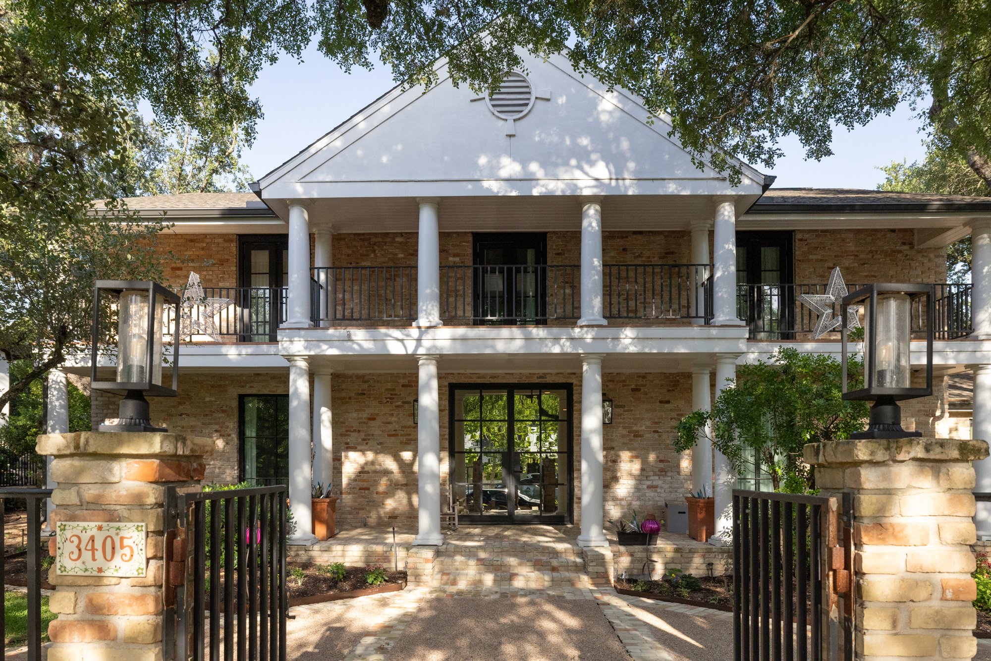 5-AuthenticallyAustin-001.jpg