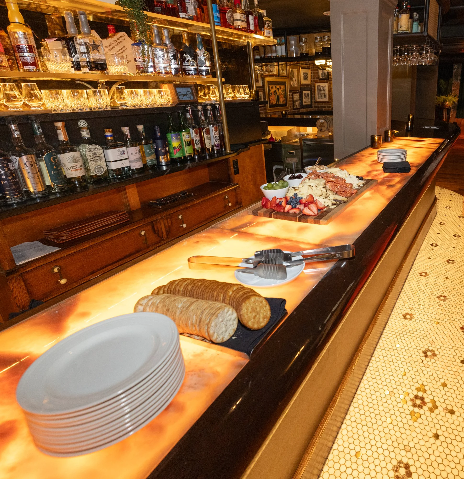 12-MarkTwainCocktailDinner-018.jpg