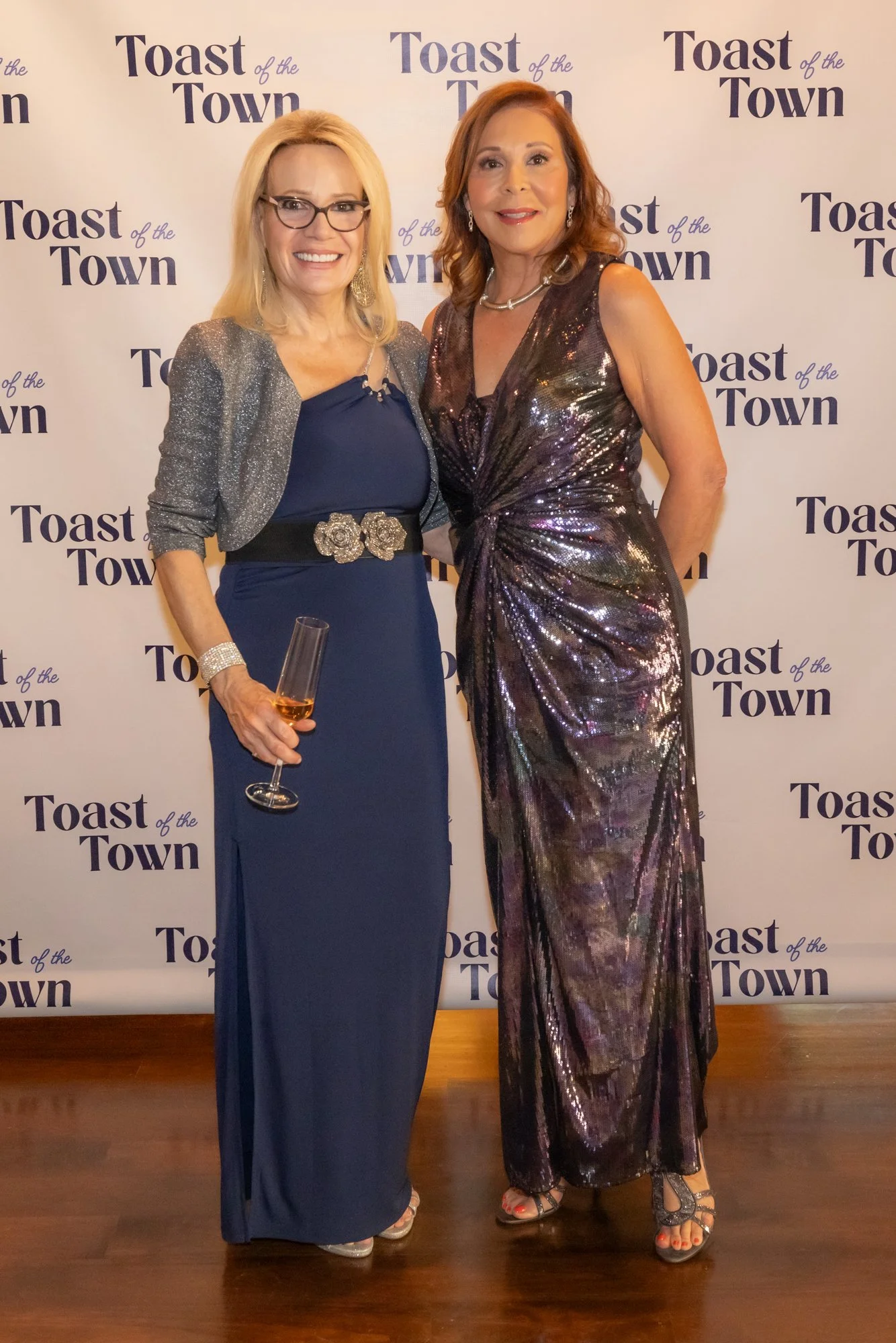 8-DazzleInTinseltown-033.jpg