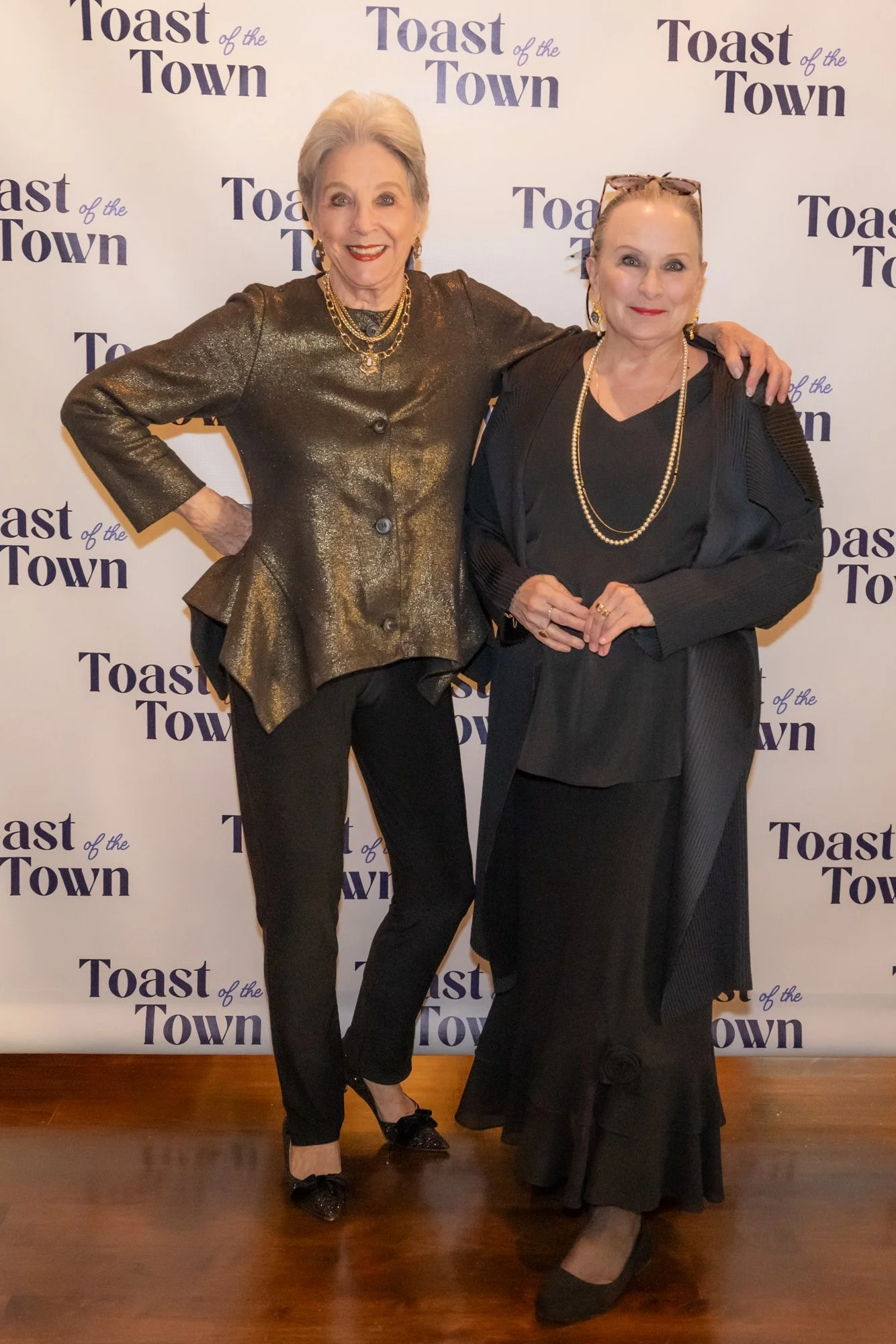 8-DazzleInTinseltown-027.jpg