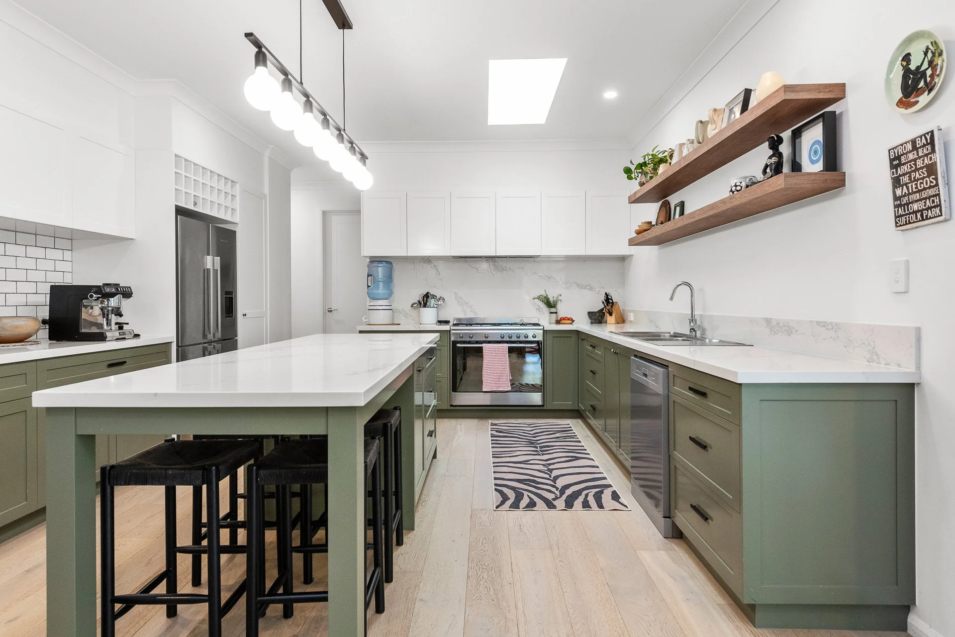 Freshly presented kitchen in a Byron Shire holiday home.