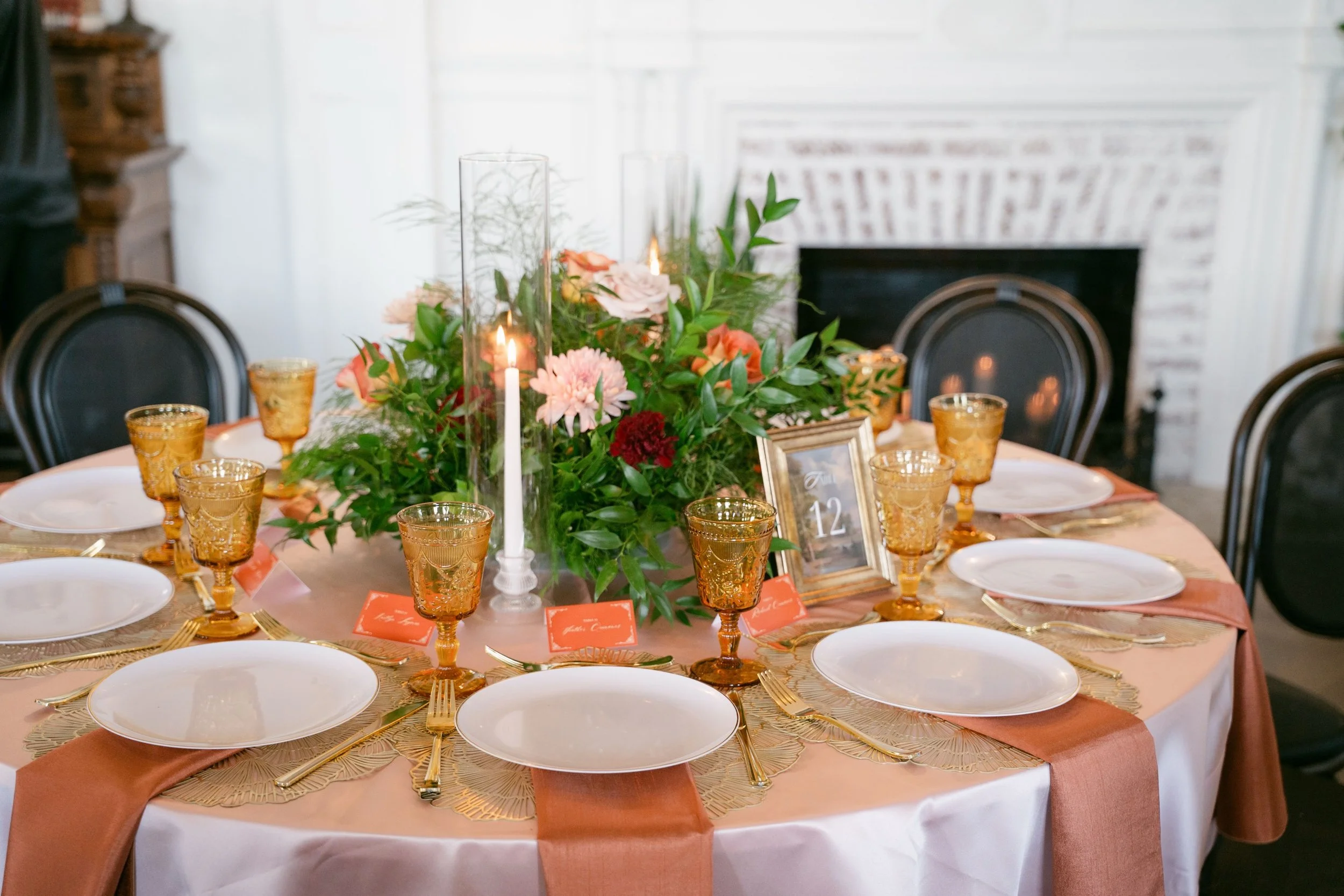 Let&rsquo;s add a little bit of spice ✨
.
.
.
.
Planning &amp; Florals @trinitynielsenevents 
Venue @themasondallas 
Cake @rebeccascustomcakes 
Rentals @toptiereventrentals 
Catering @vestalscatering 
Bartending @mamasmedicine.cocktails 
Photography 