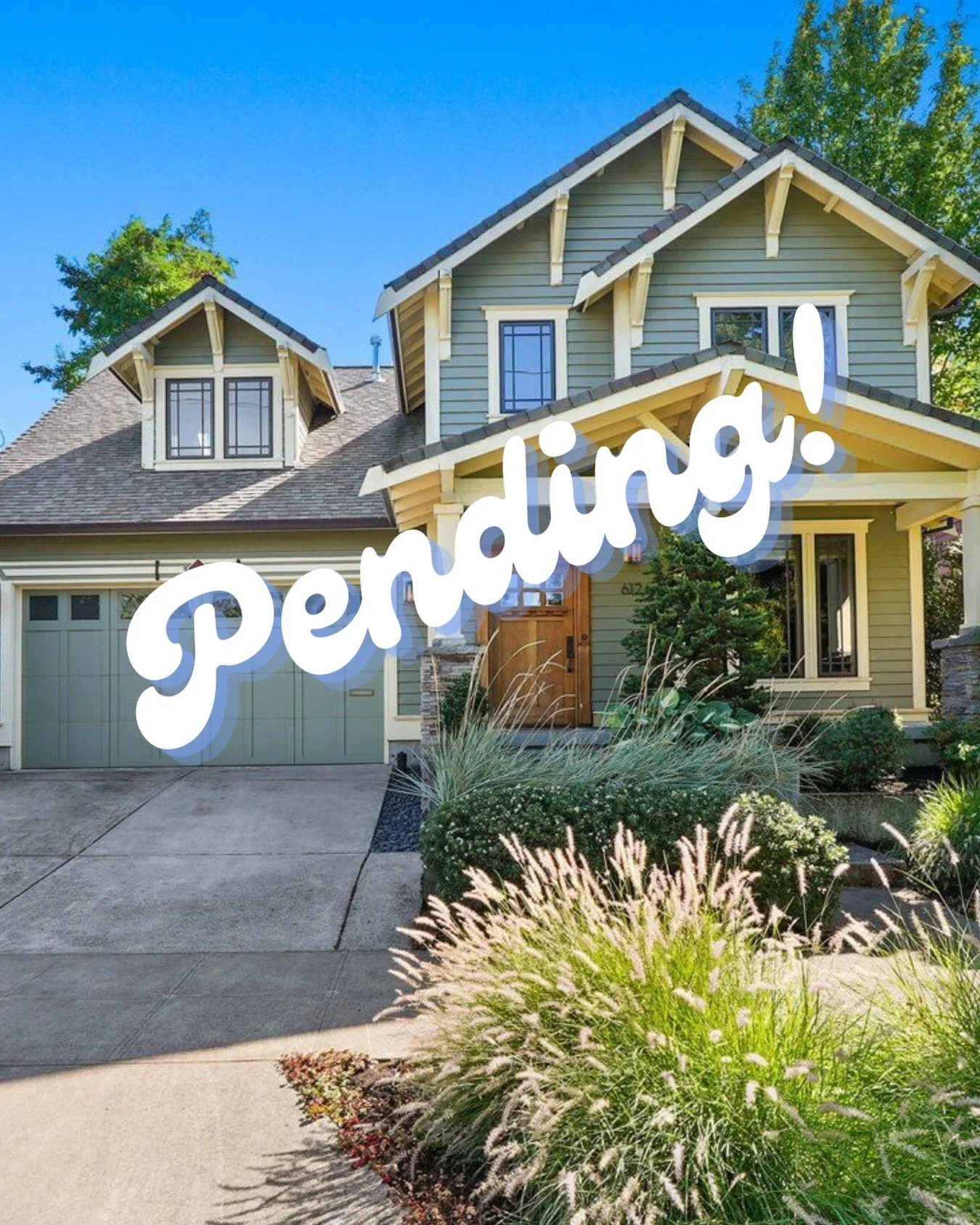 🥳 Just got this beautiful contemporary craftsman home under contract for @lilyrayresidential and her lovely clients, Janet and Eric! Lily is taking a much needed, well deserved, and fabulous vacation and while she is gone she asked me and @vidareale