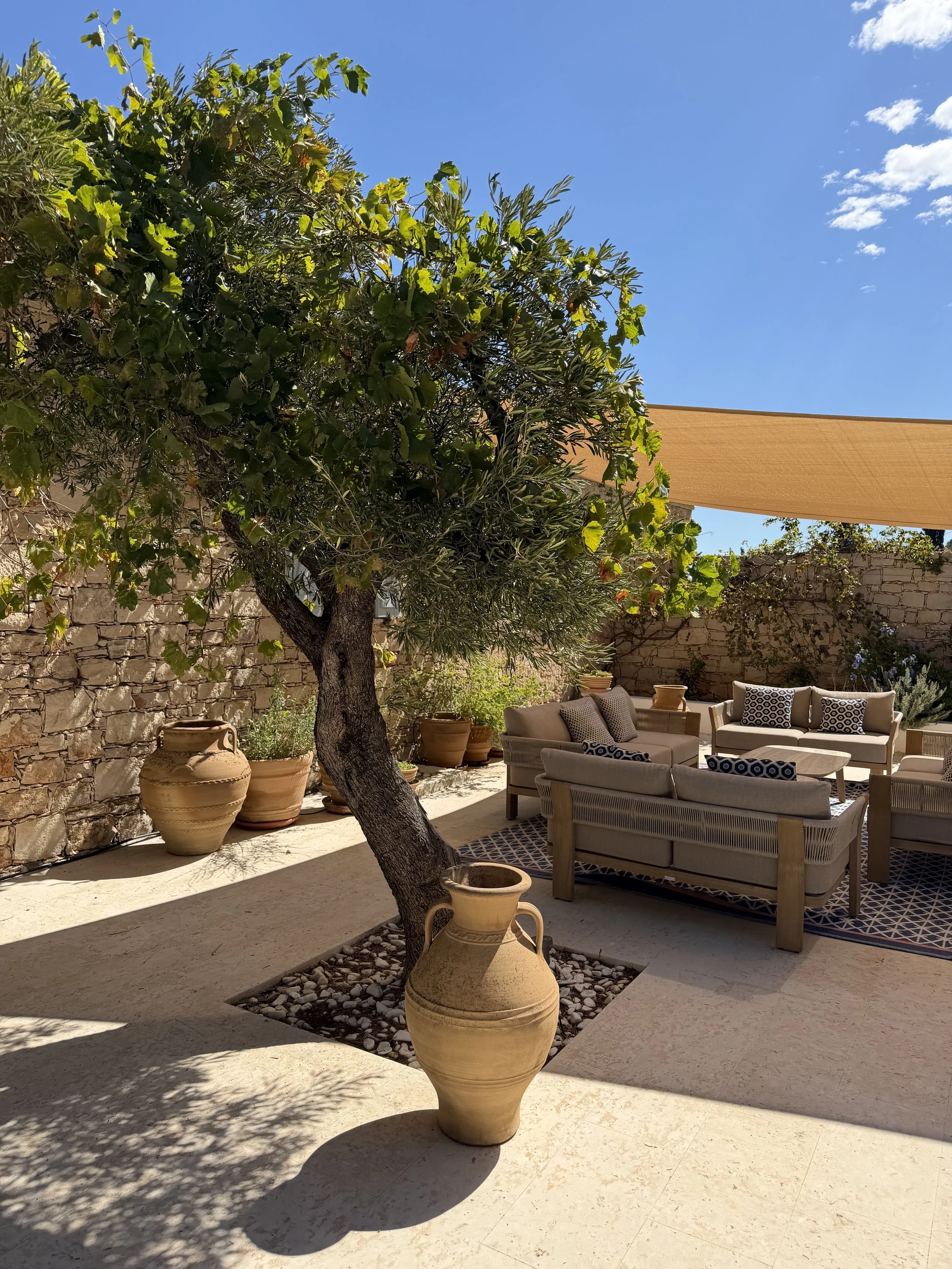 LLL retreat courtyard