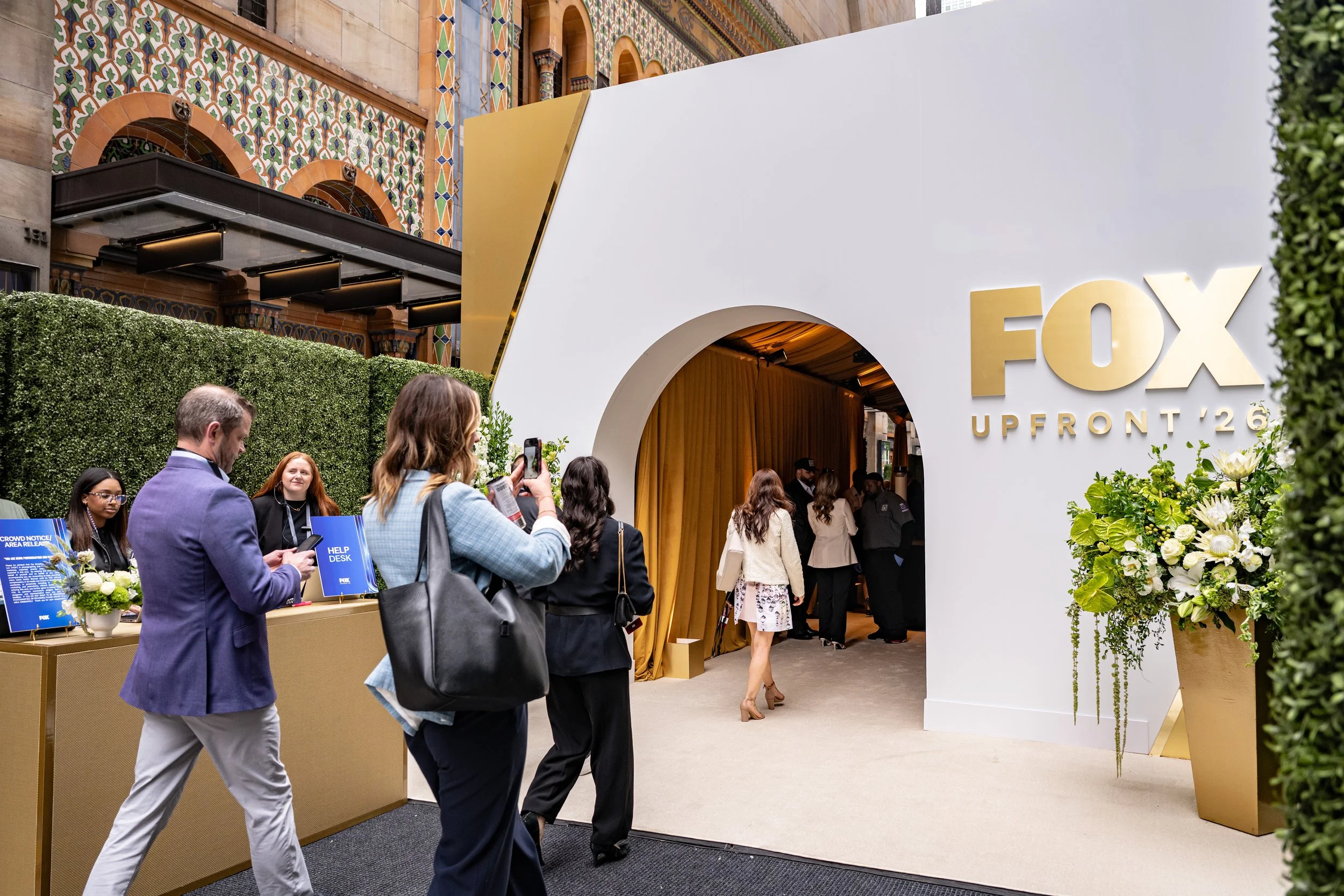 SALTPRODUCTIONS_FOXUPFRONTS26NYC_MAY2026_PHOTOBY@LARUFOTO_LUISRUIZ_0137.jpg