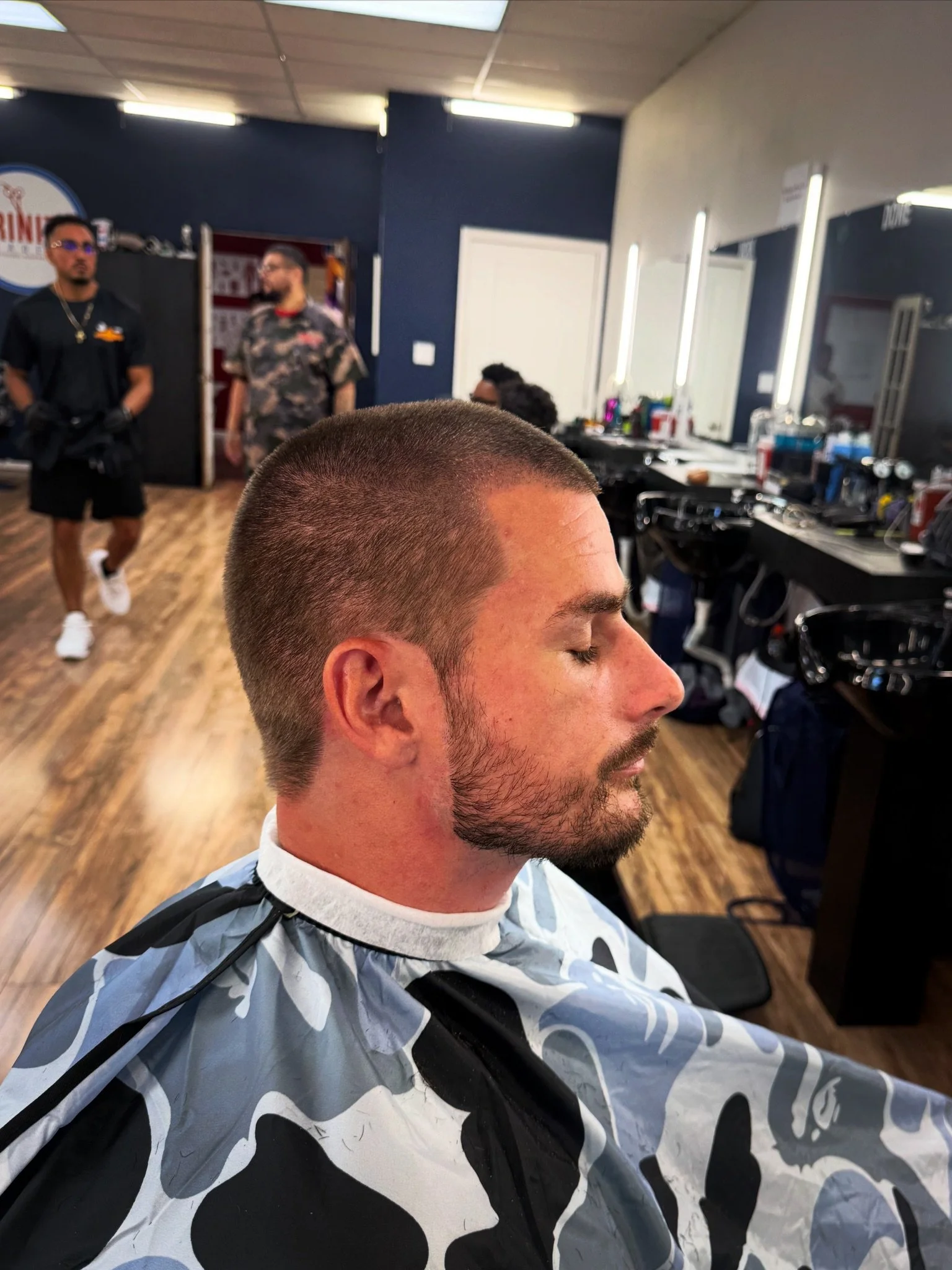 Male haircut shape up