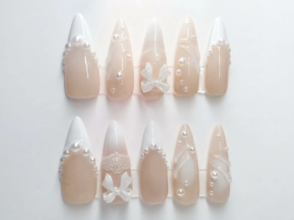 Pearls & Bows