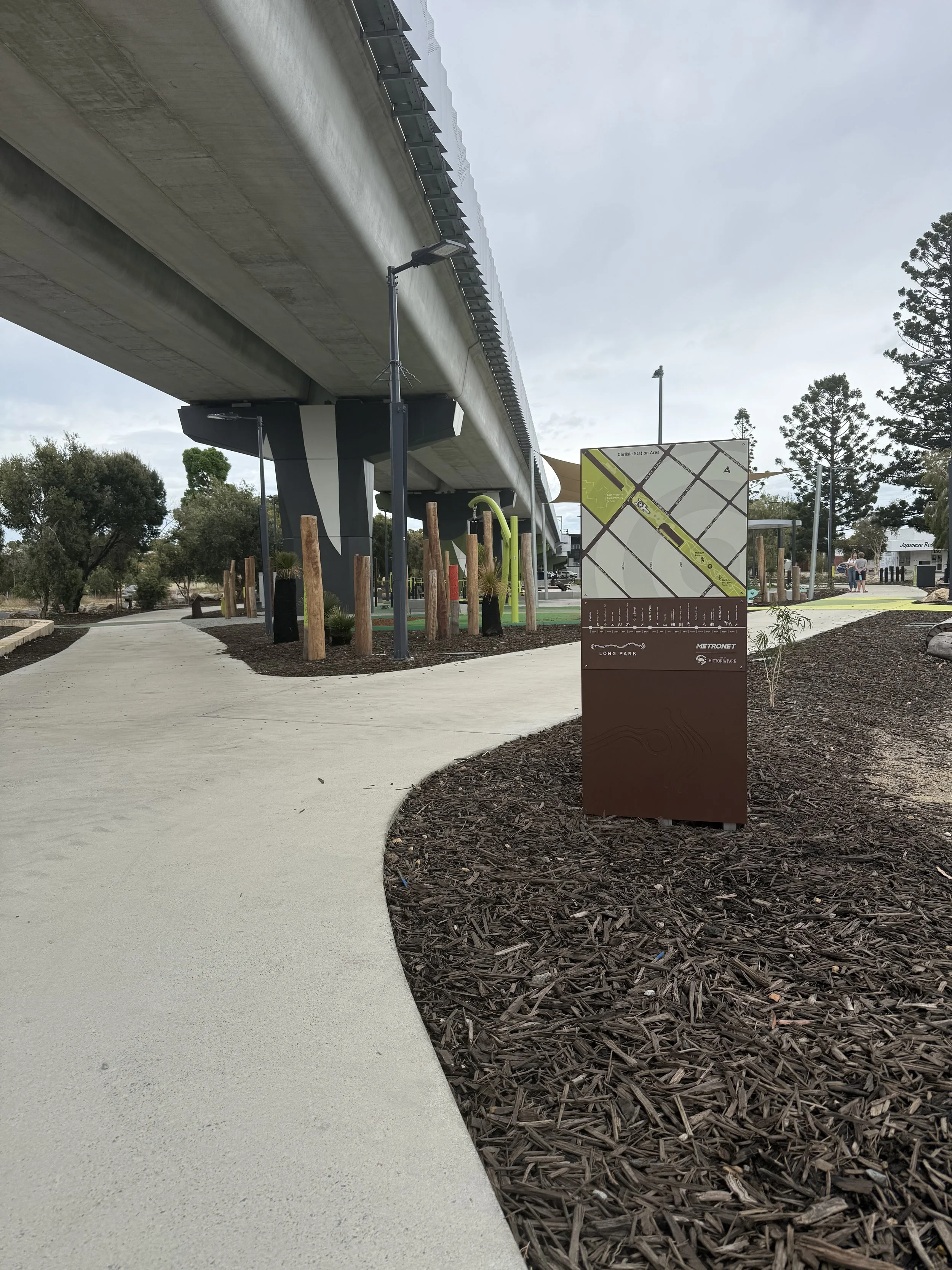 Long Park Way-finding