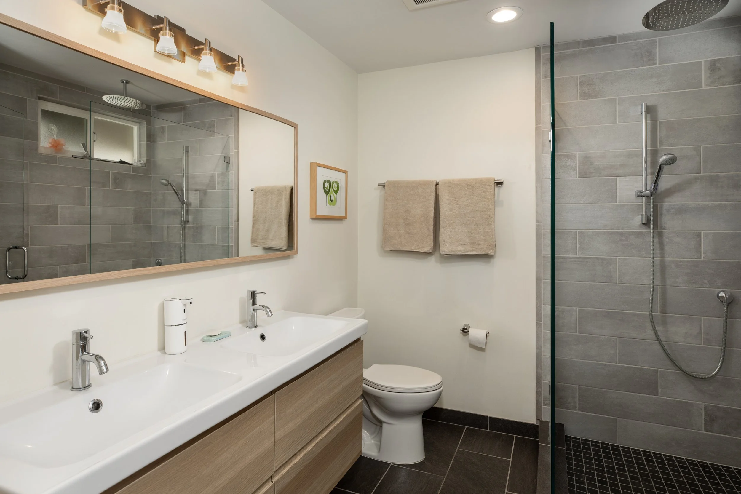 18-Utica_Matt_Anello-7486-MLS.jpg