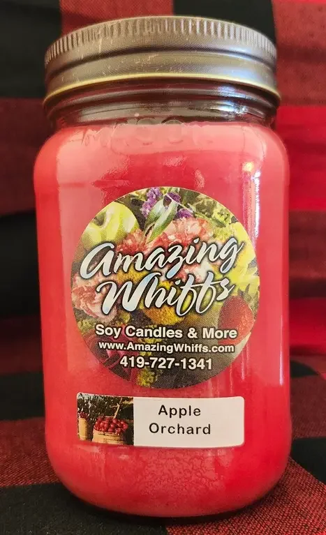 Apple-Orchard_16ozSoy-Candle_Toledo-Ohio.webp