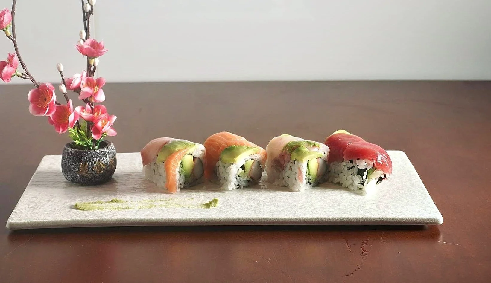 Rainbow Roll.jpg