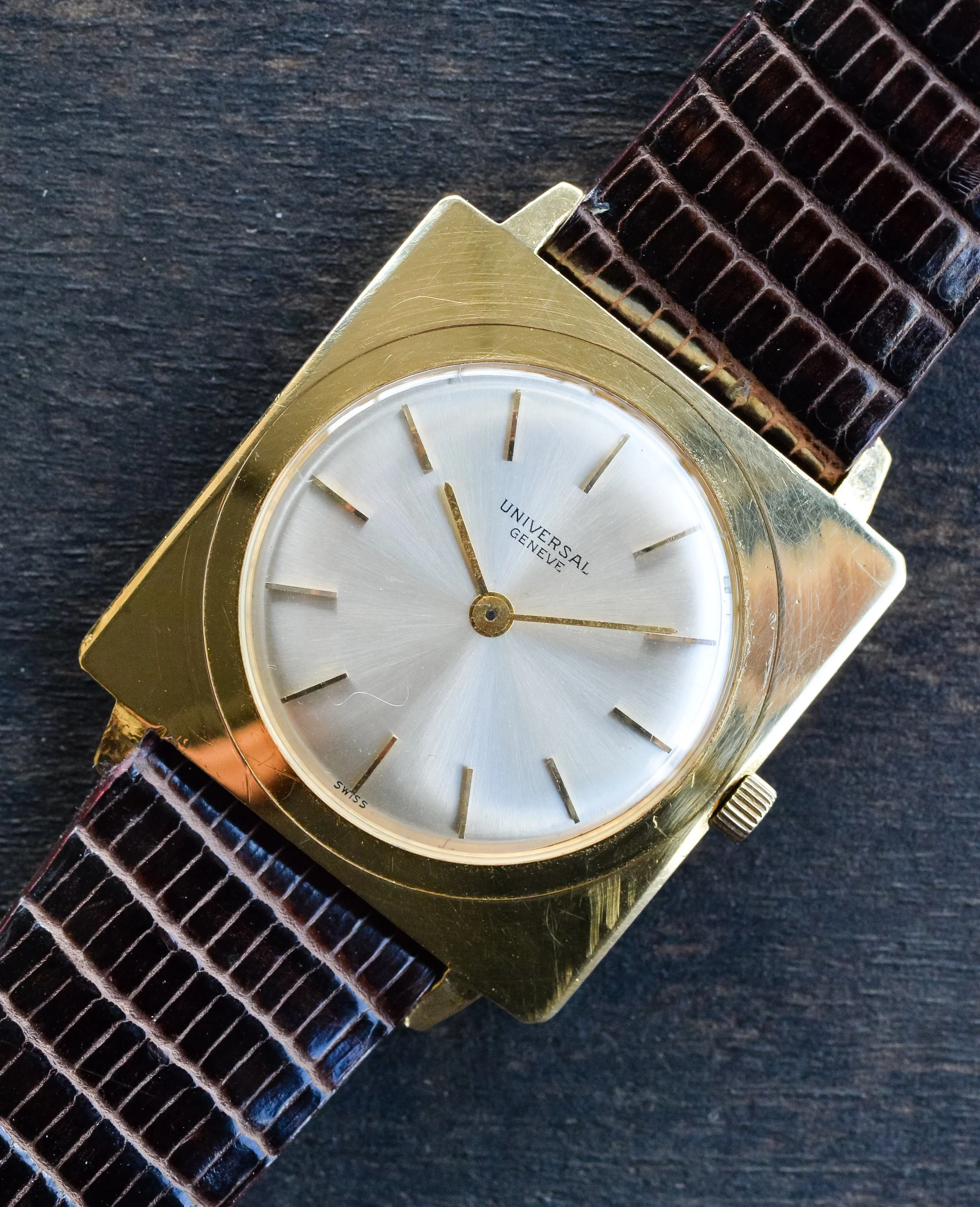 Rare Universal Geneve Watch Ref. 27027 Solid 18K Gold 