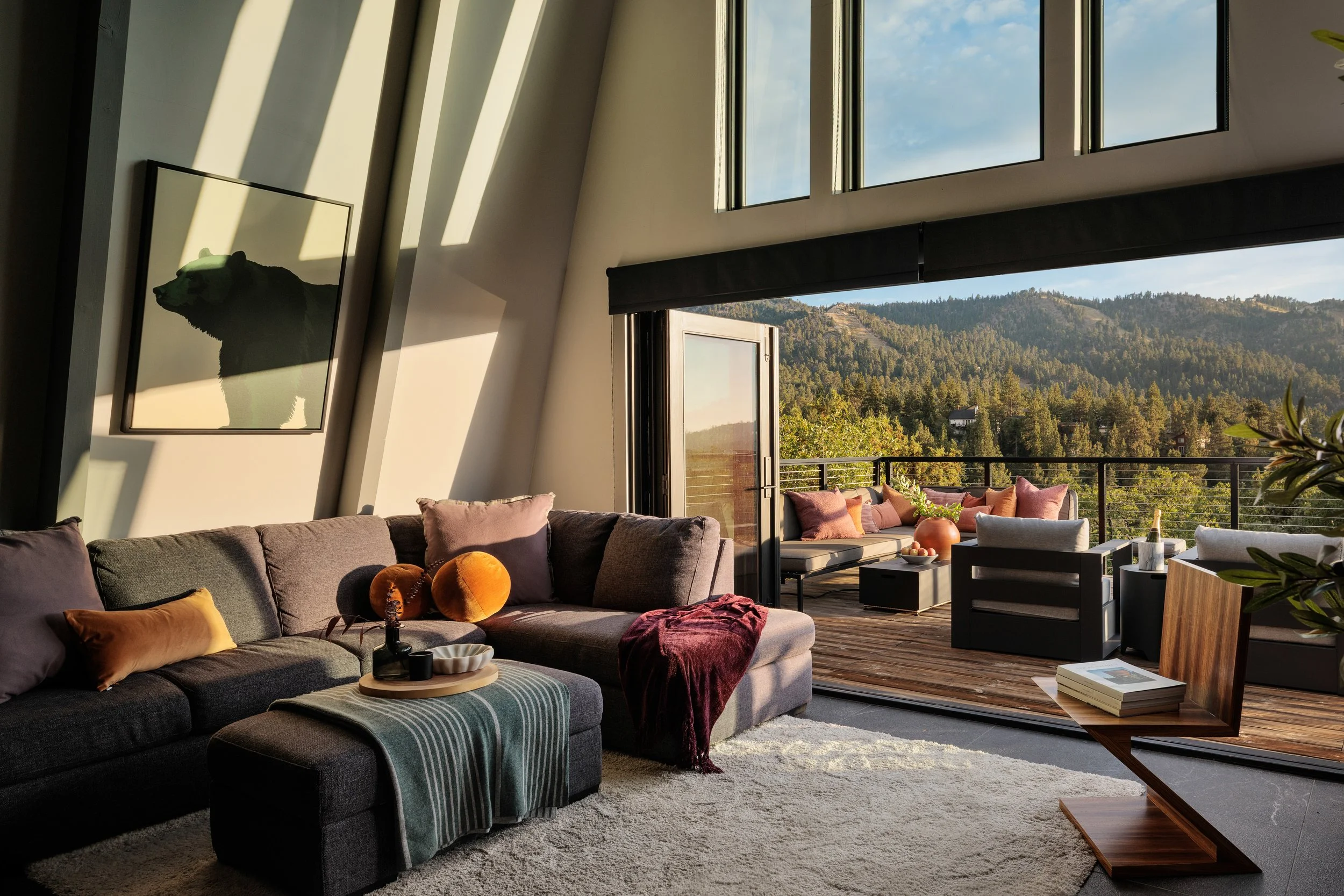 Living Room-2.jpg