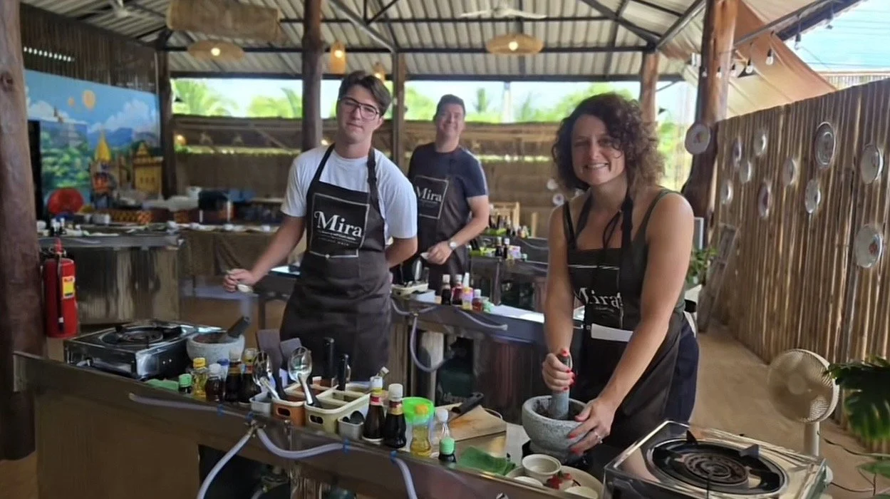 Full-Day Thai Cooking & Craft Class