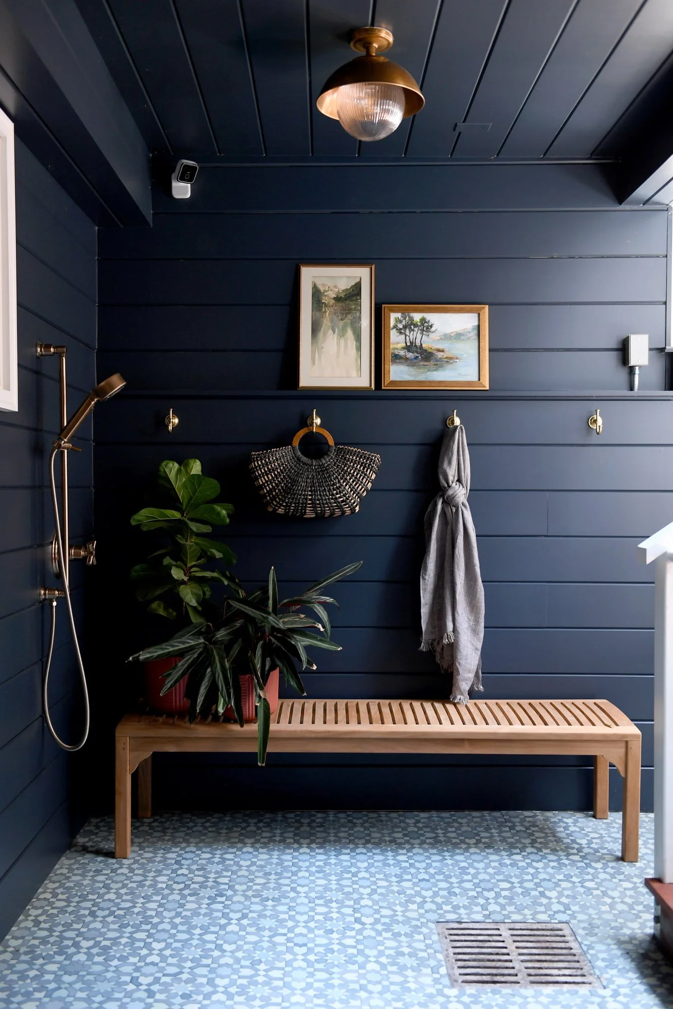 benton shower2.jpg