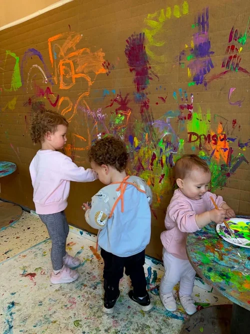 Paint & Play, get messy get creative get playing