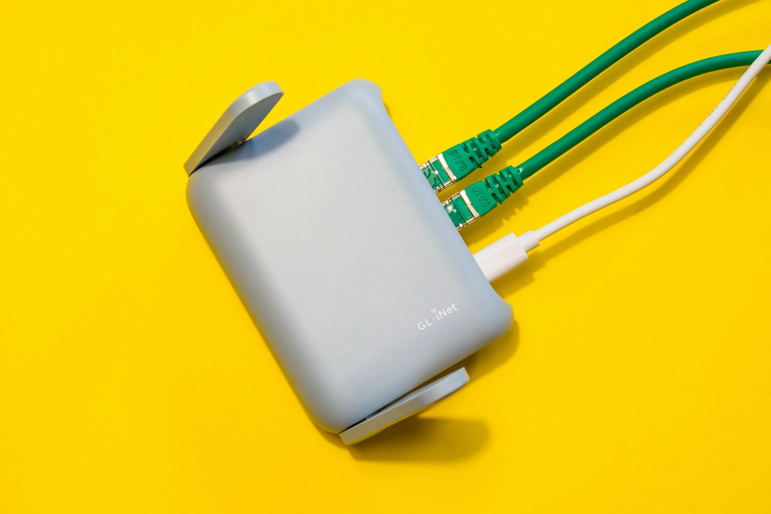 How Long Should a Home Router Last? Signs It Is Time to Upgrade