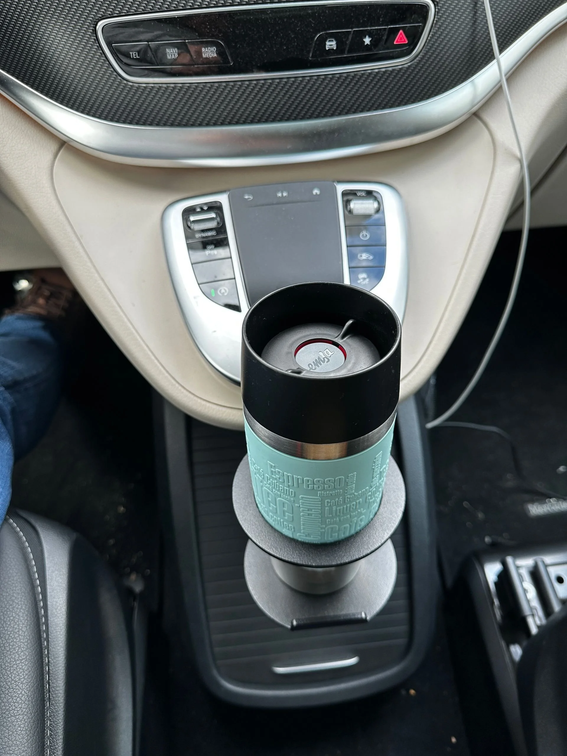 vwch1-vancupholder-solo-03-1920w.jpg