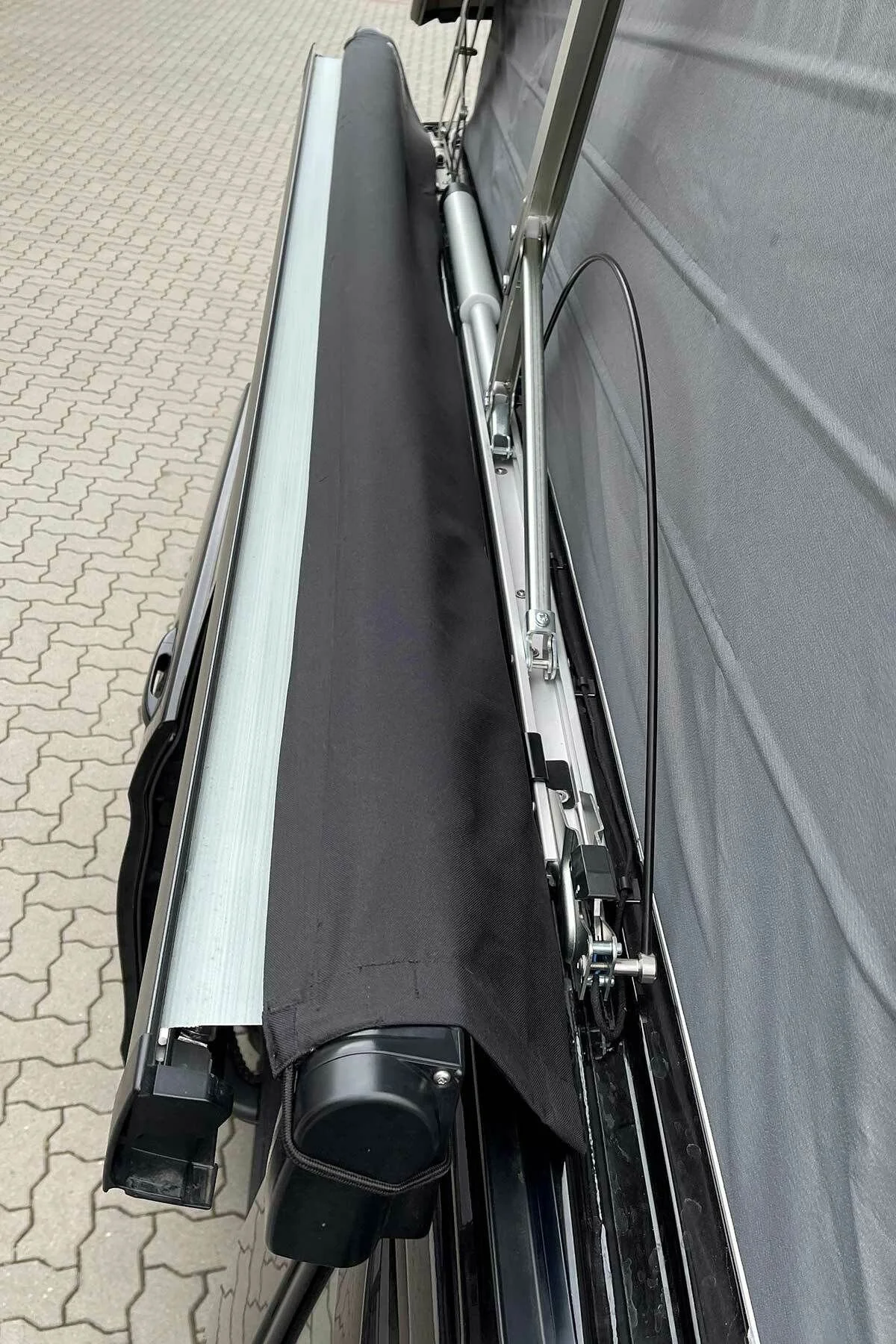 vwrp-vanrainprotection-05-aeb24824-1920w.jpg