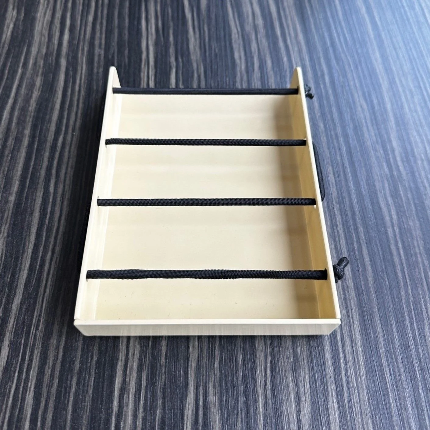 vwvst02-vanshelf-2-perlweiss-03-1920w.jpg