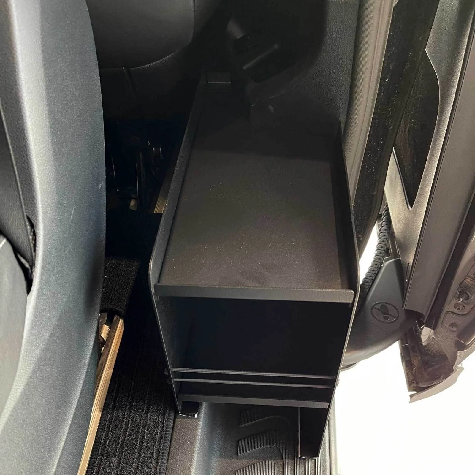 vwr3-v01-vanrack-horizon-links-04-1920w.jpg