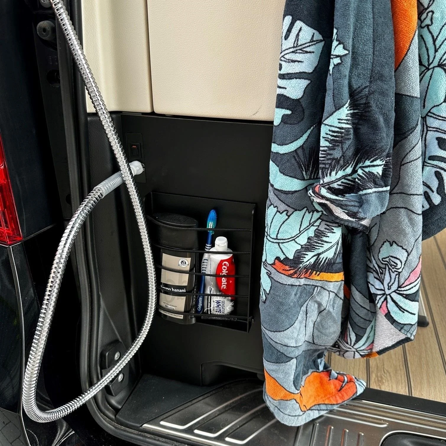 vwvs1-v01-vanshelf-1-07-1920w.jpg (Kopie)