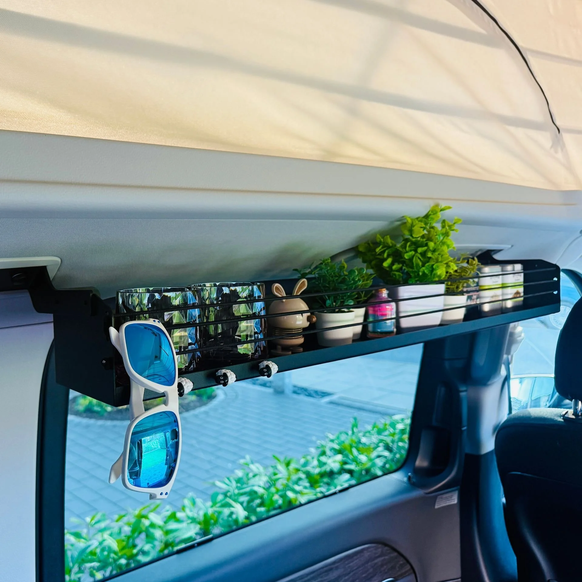 vwvs3-v01-vanshelf-3-05-1920w.jpg