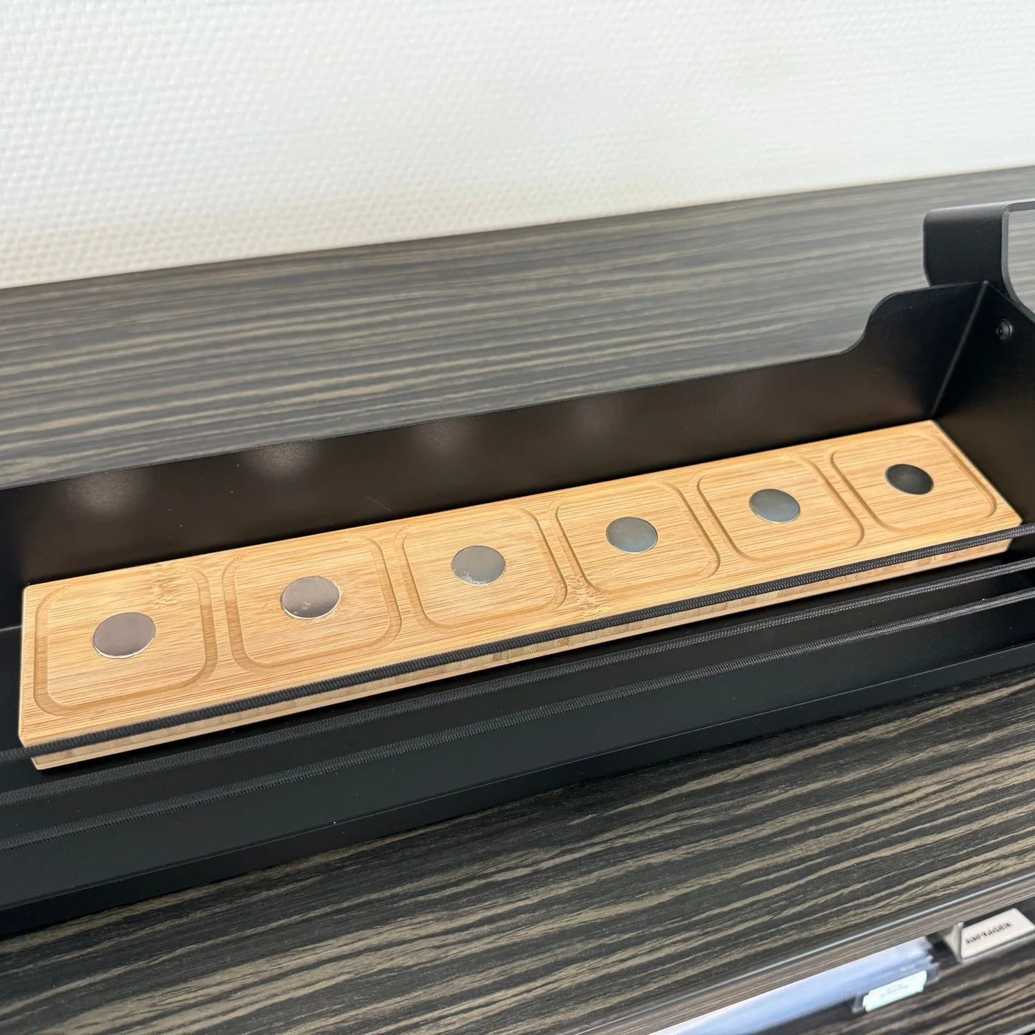vwvs3-v01-vanshelf-3-18-1920w.jpg