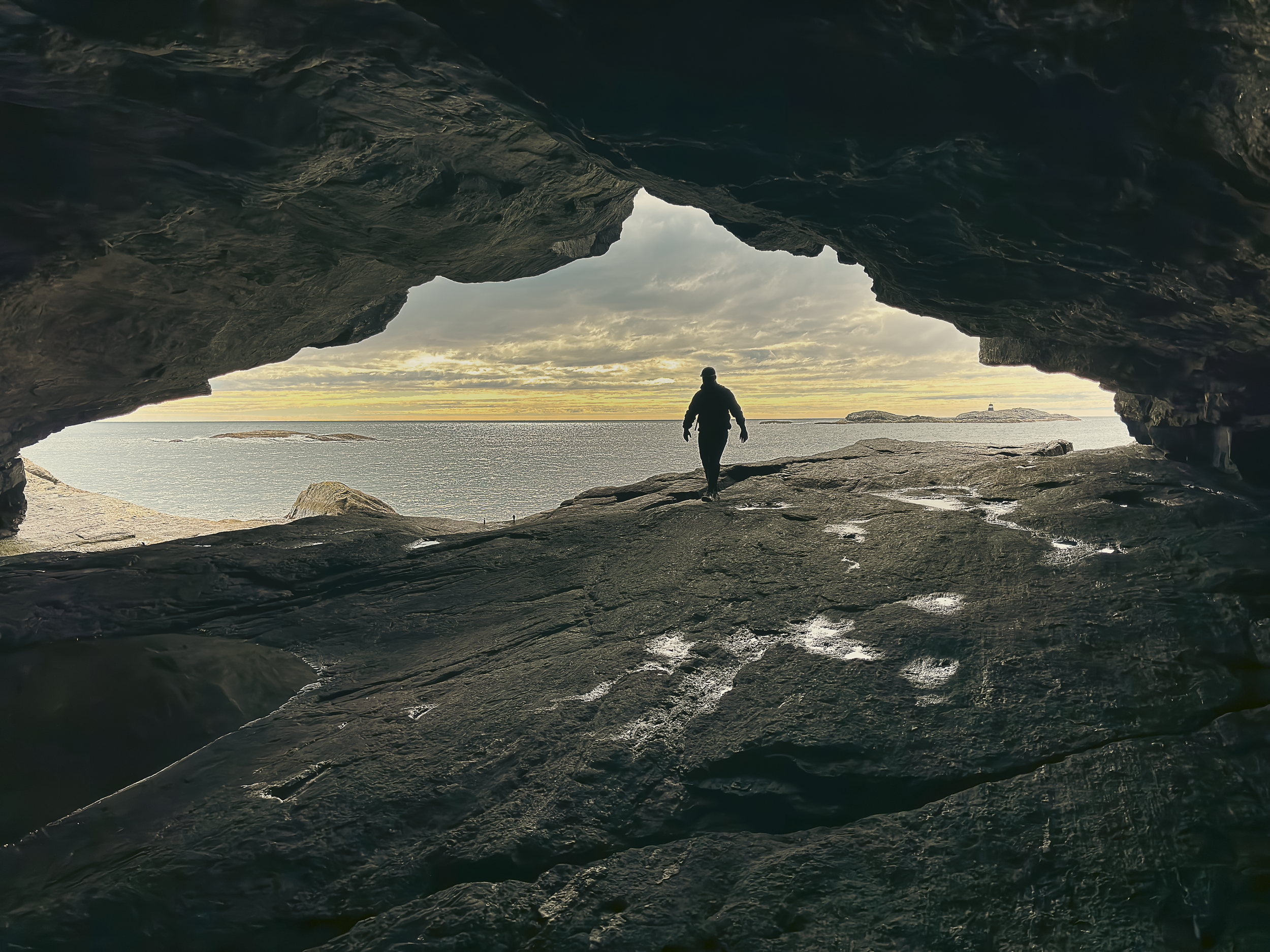 Bekhilderen cave.png