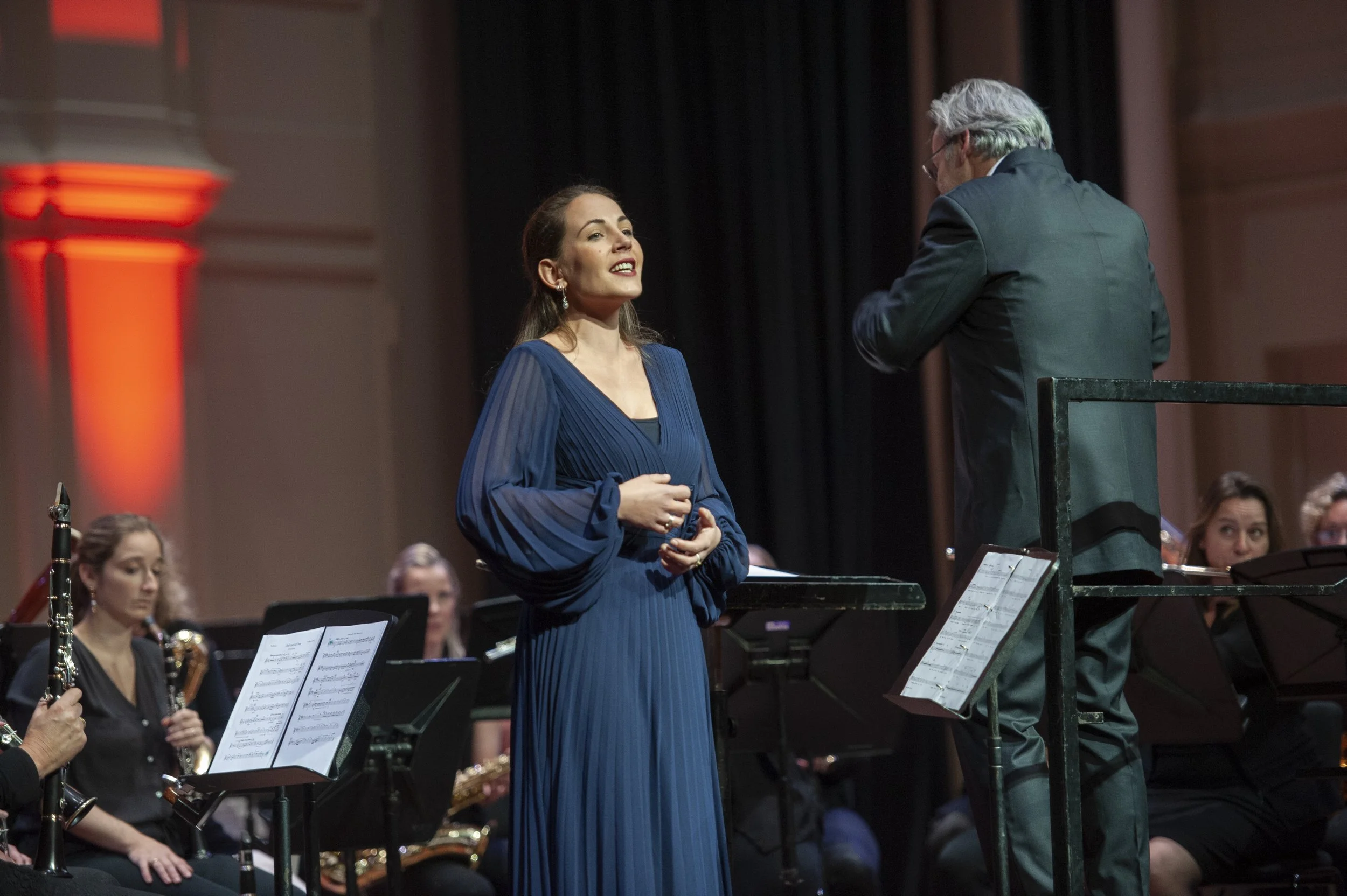 Tineke Roseboom tijdens een concert