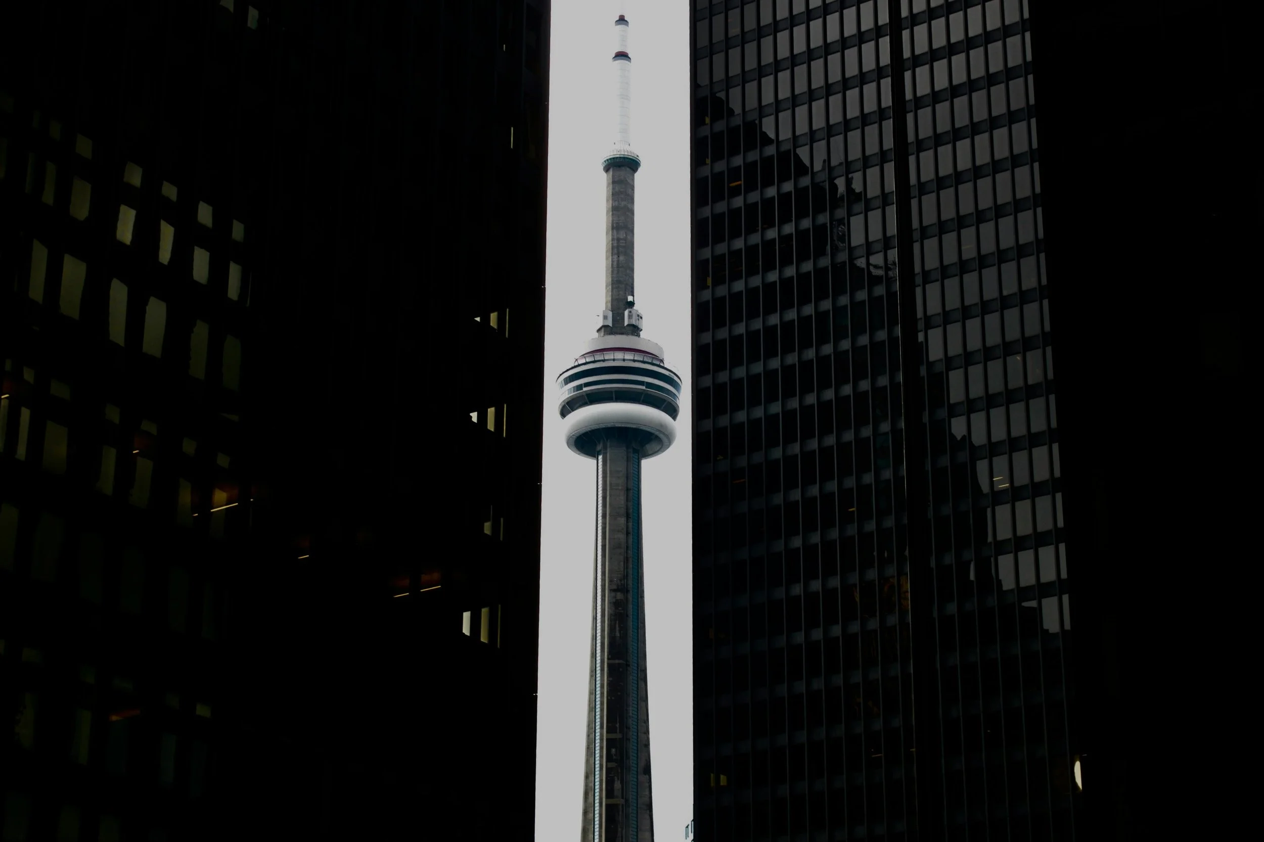 Toronto CN Tower and business district