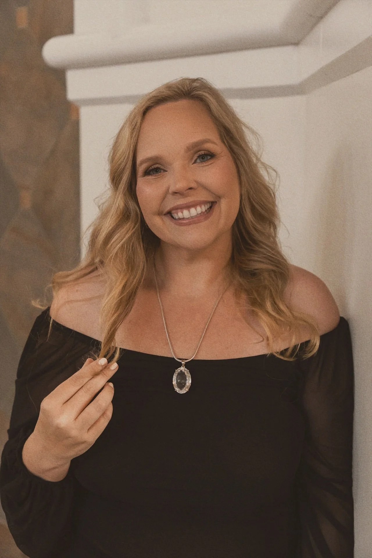 Danielle Hendrickson Sacred Feminine Astrologer and Rose Lineage Priestess