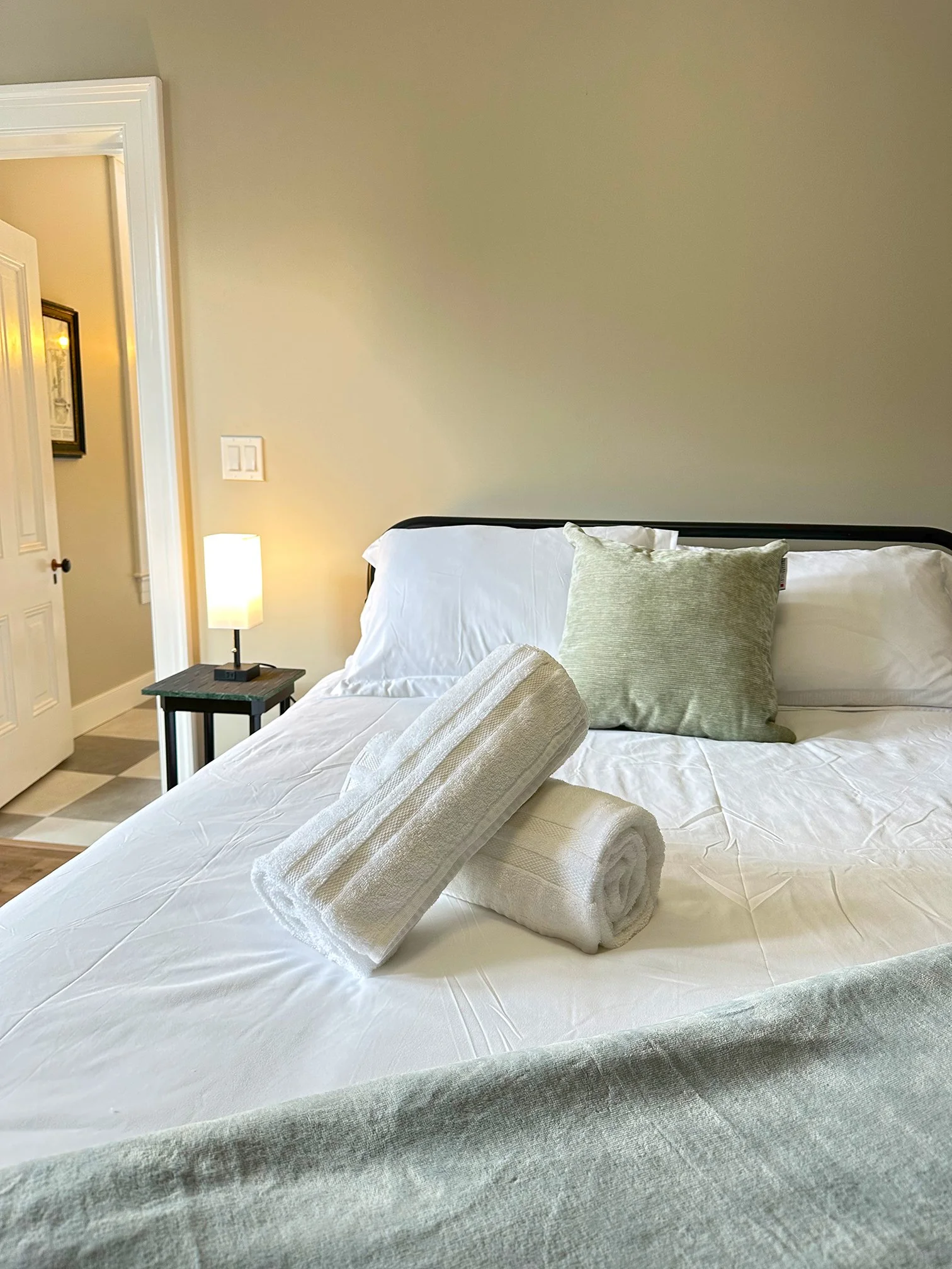 bedroom 2 6.jpg