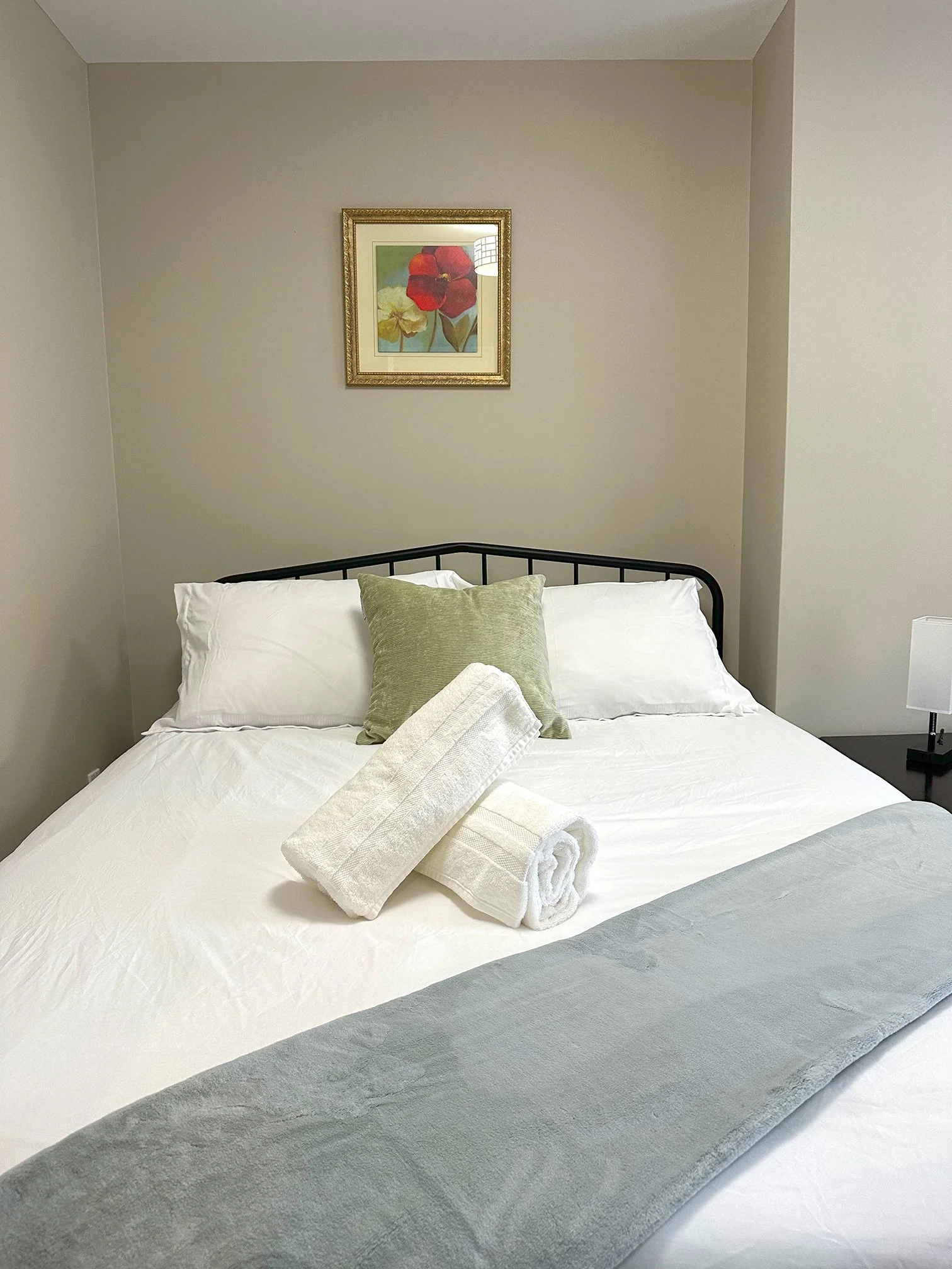 bedroom 4 5.jpg