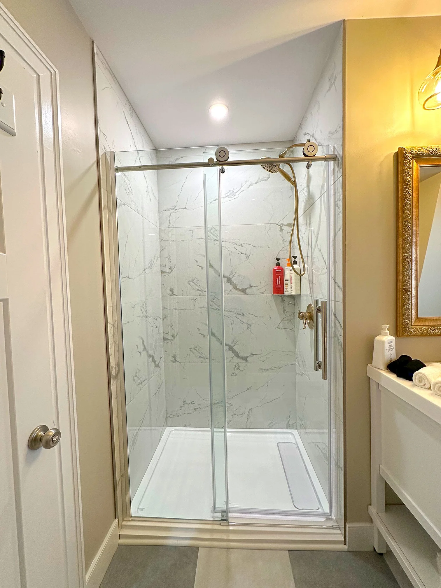 bathroom 3 4.jpg