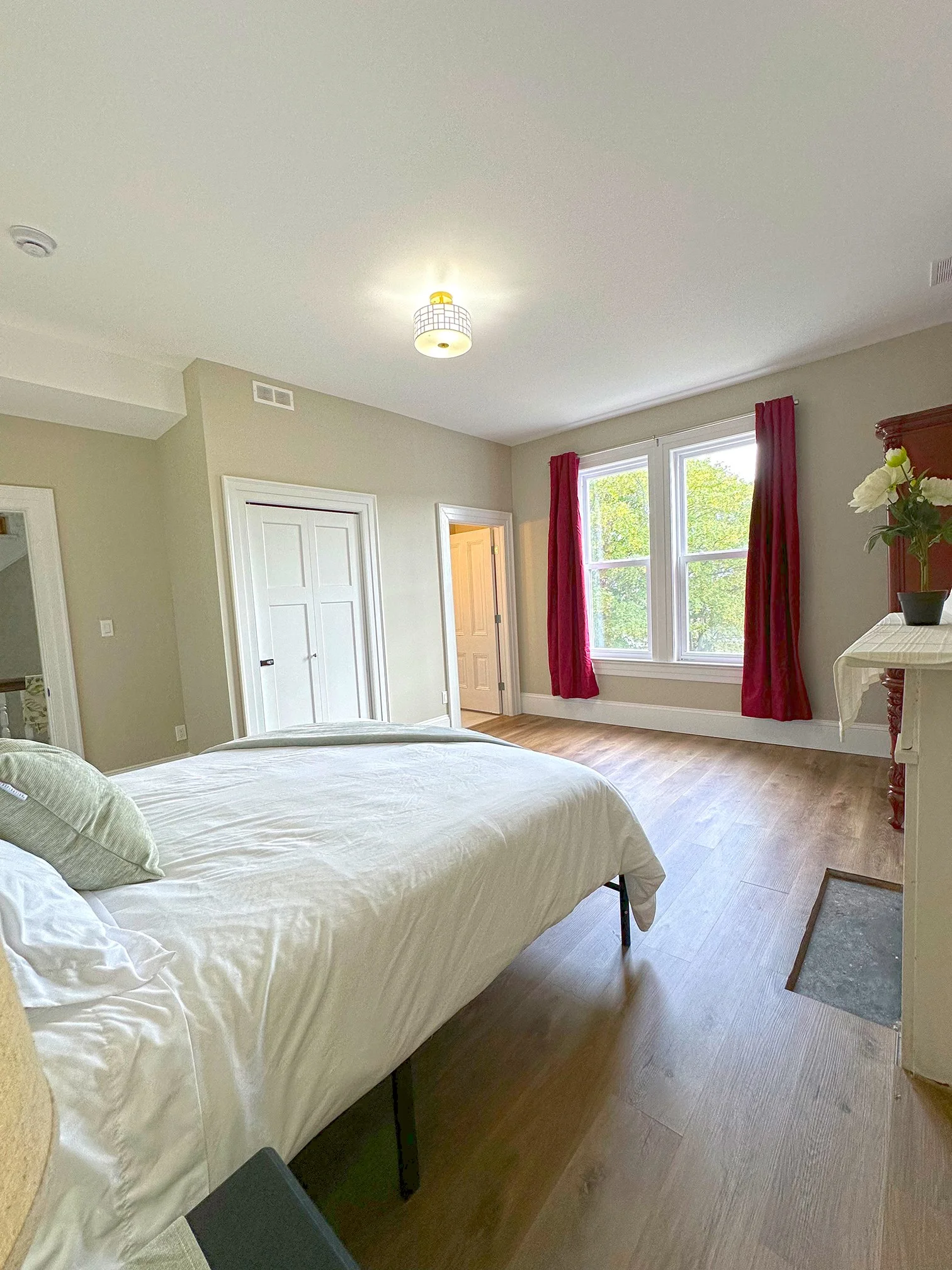bedroom 1 2.jpg