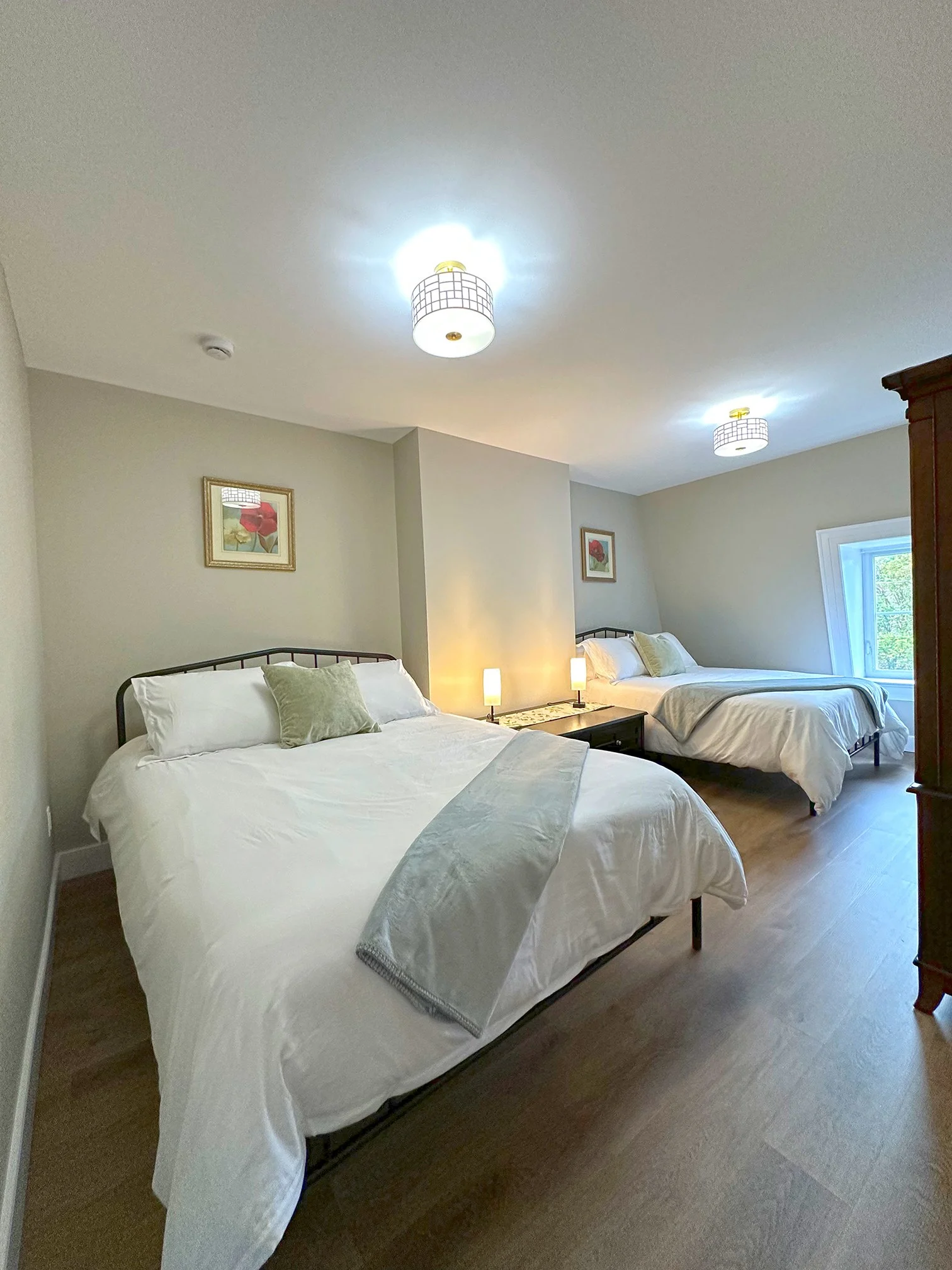 bedroom 4 2.jpg