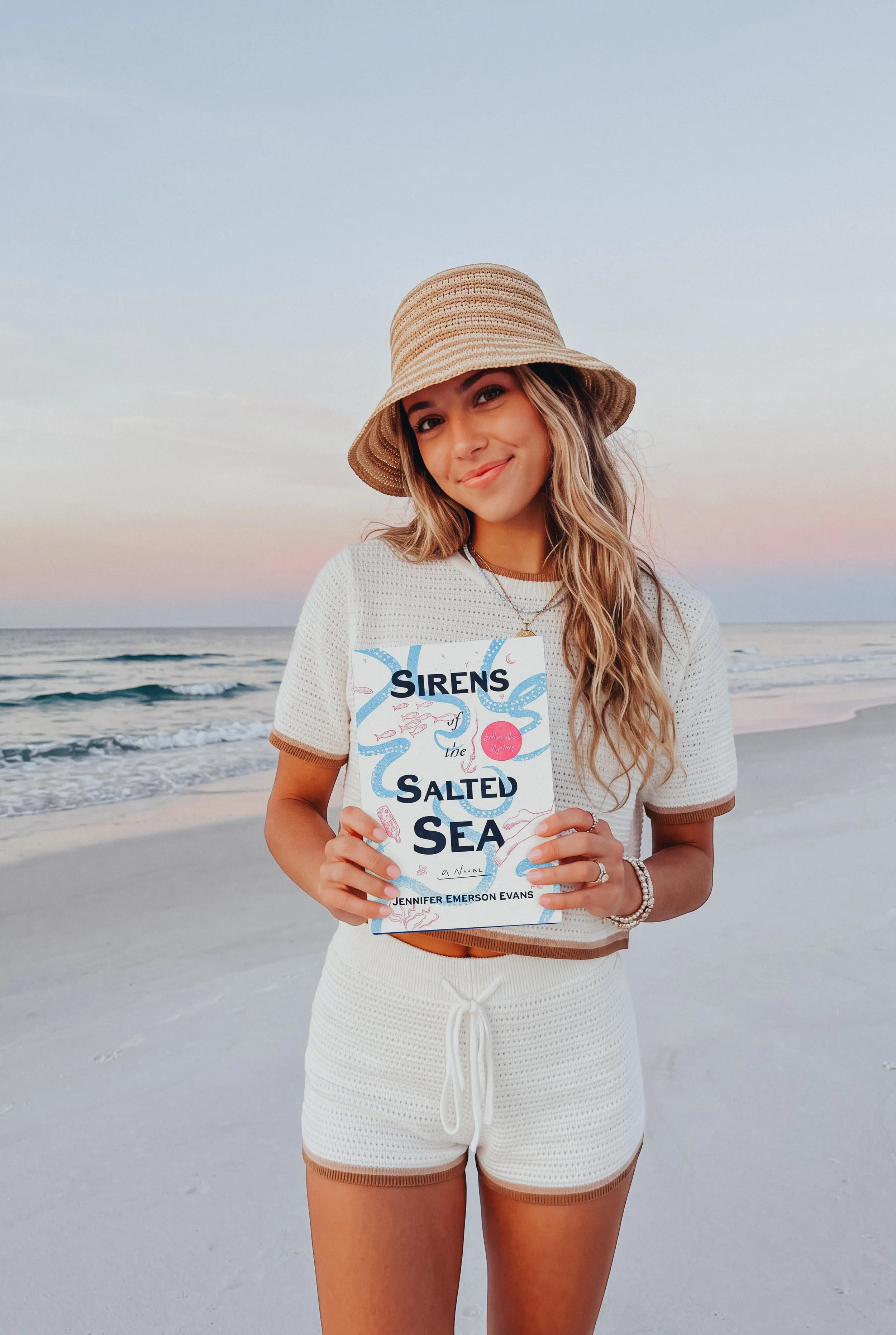 mystery books, thriller books, murder mystery, sirens of the salted sea, Jennifer Emerson Evans, Jennifer Evans, best mystery novel, best thriller book, mystery writer, best selling mystery books, New York Times best selling authors, Agatha christie
