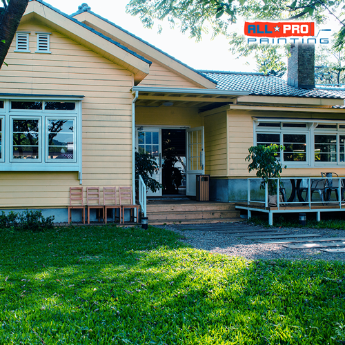 The Best Time of Year to Paint Your House