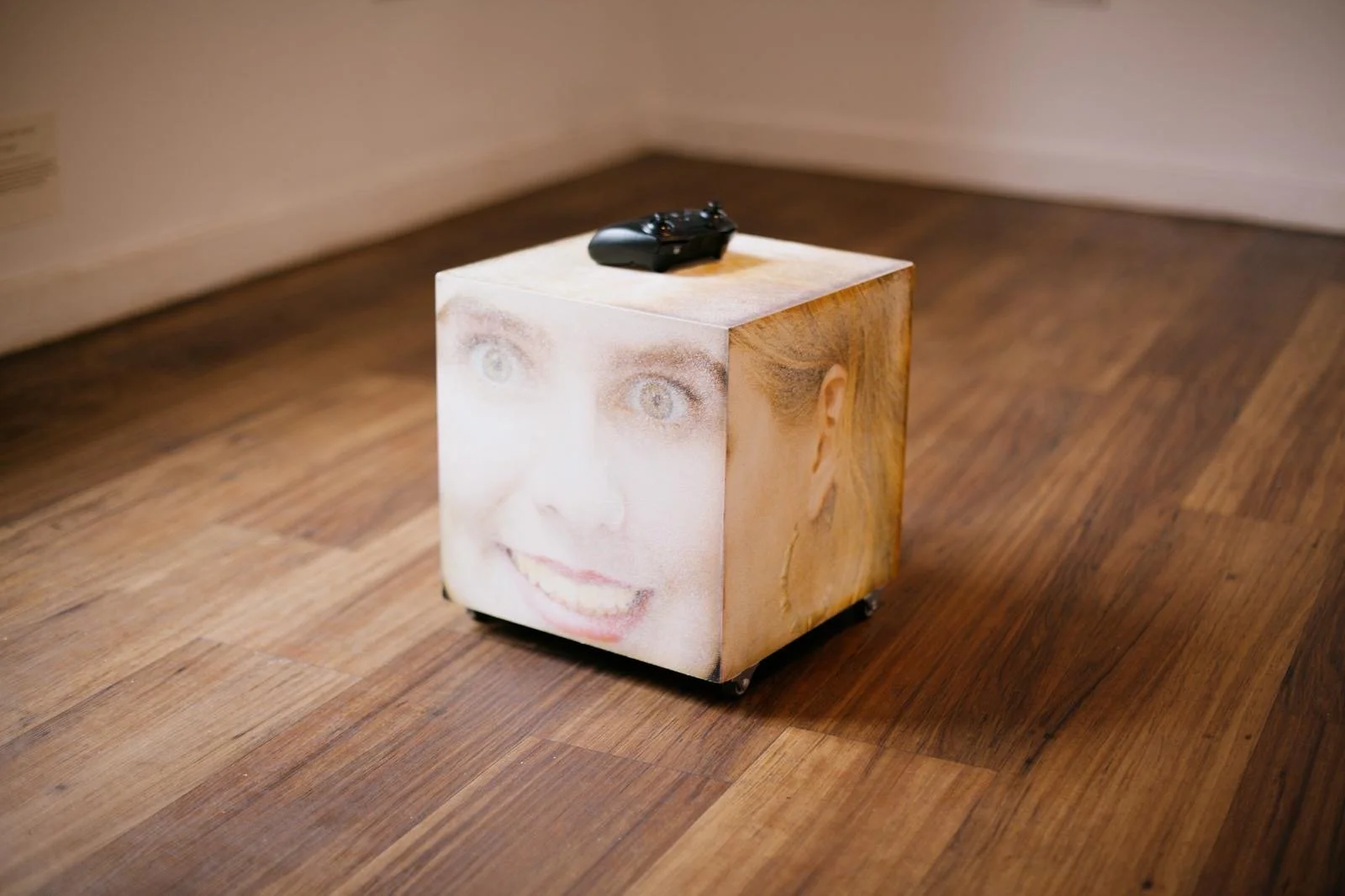 Face Cube (2025)