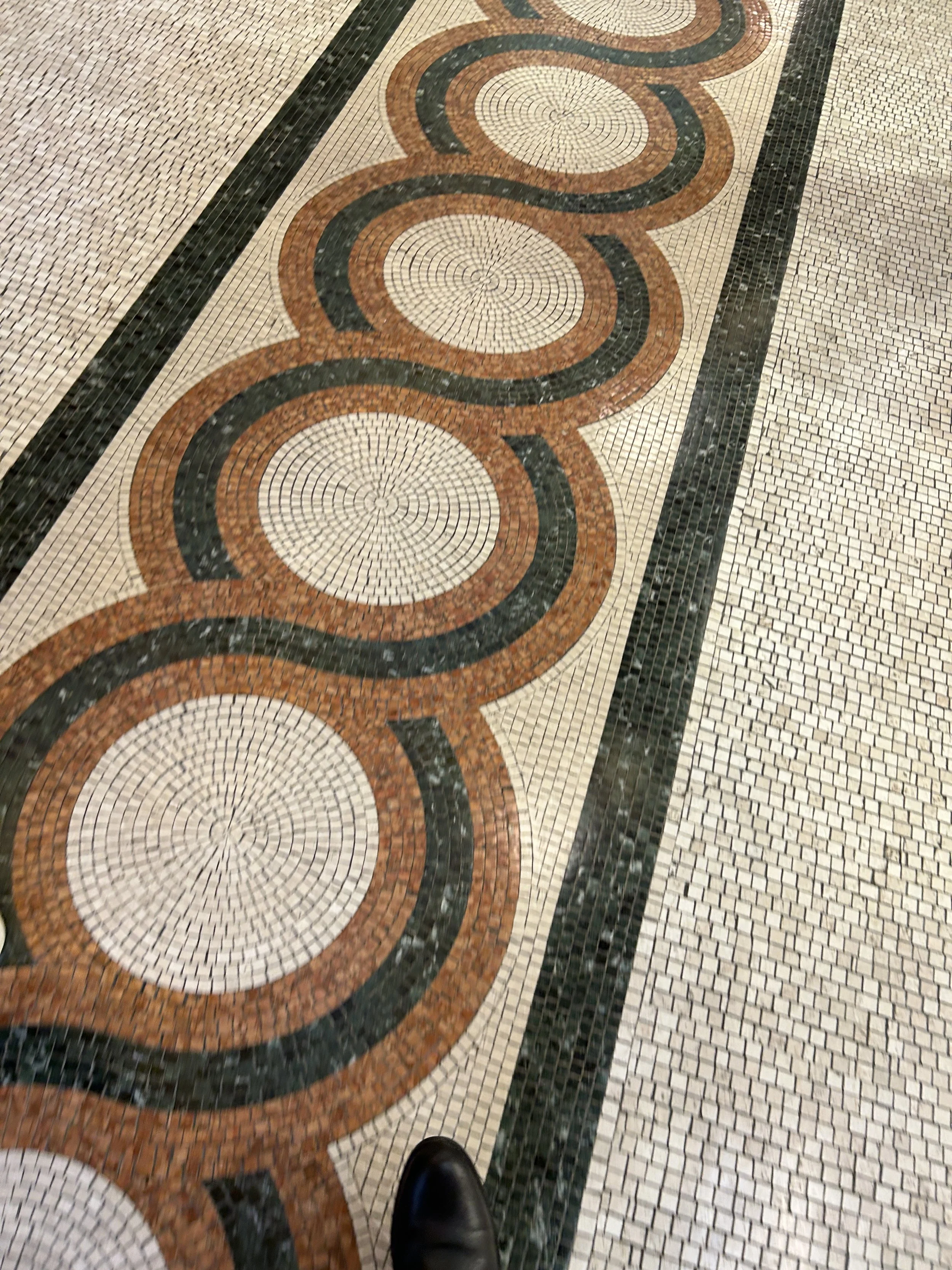 Largo Chigi Mall