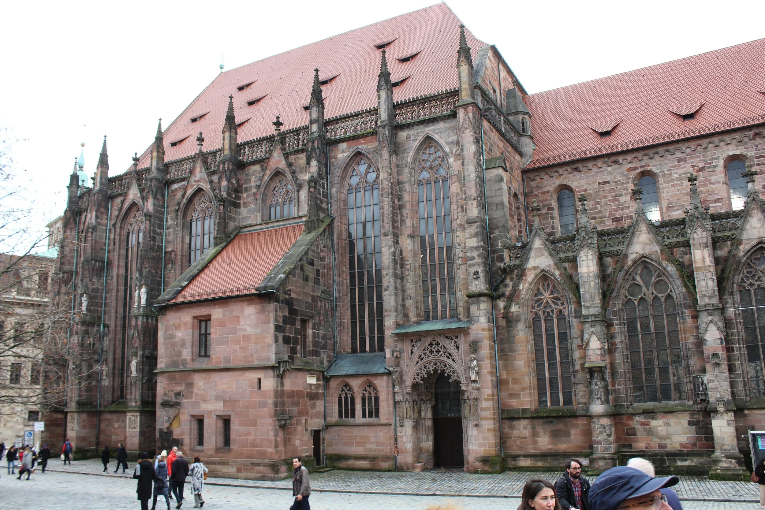 St Sebald Church F.JPG