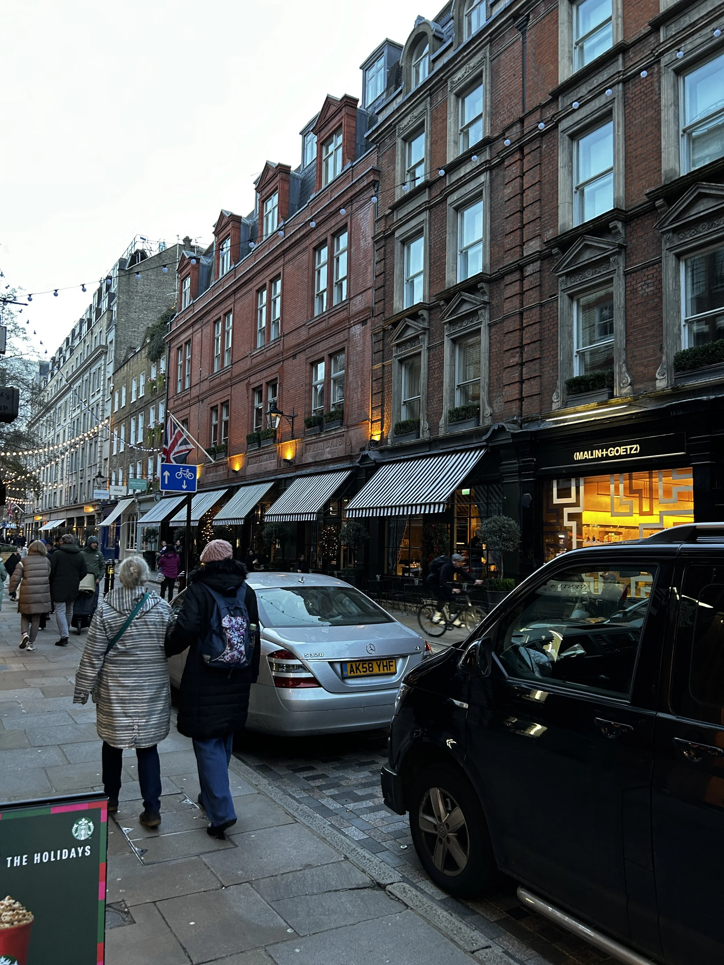 Monmout Street.jpg