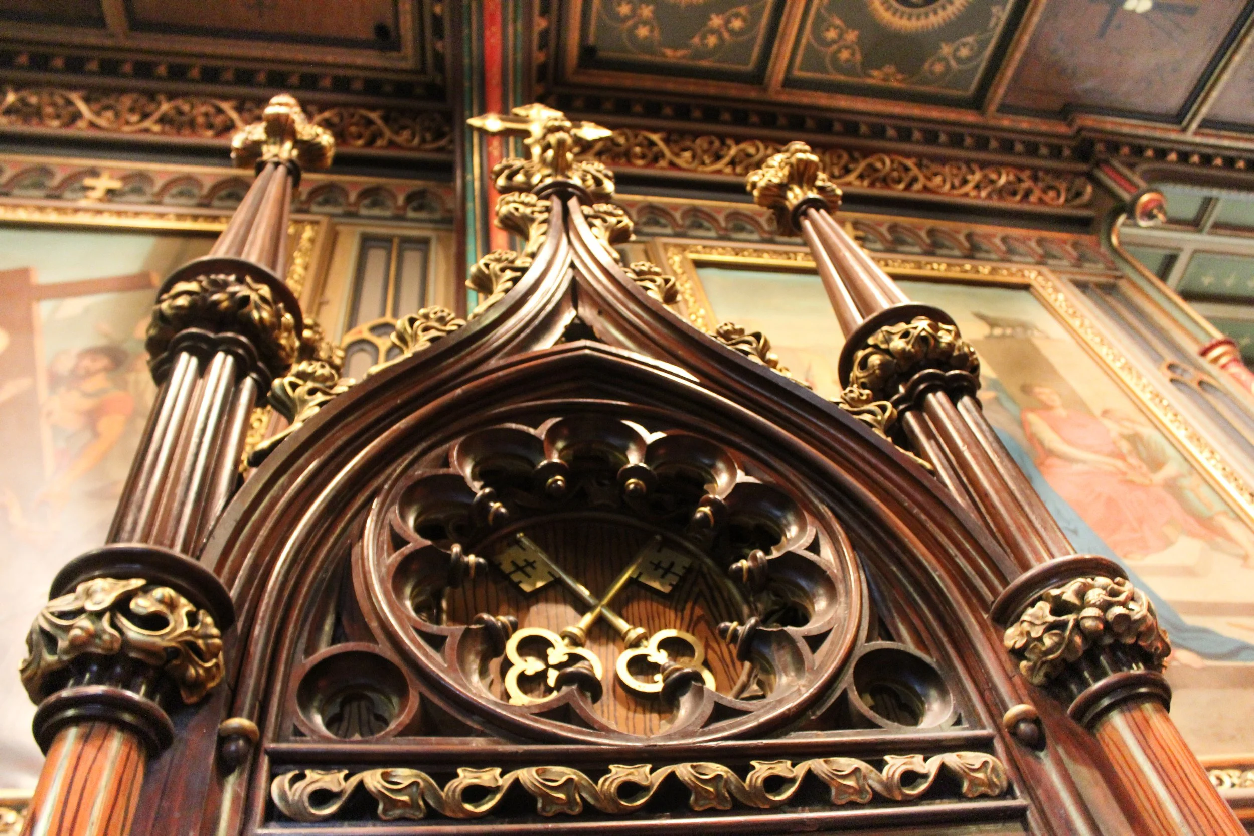 Montreal_NotreDameBasilica_Confessional.jpg