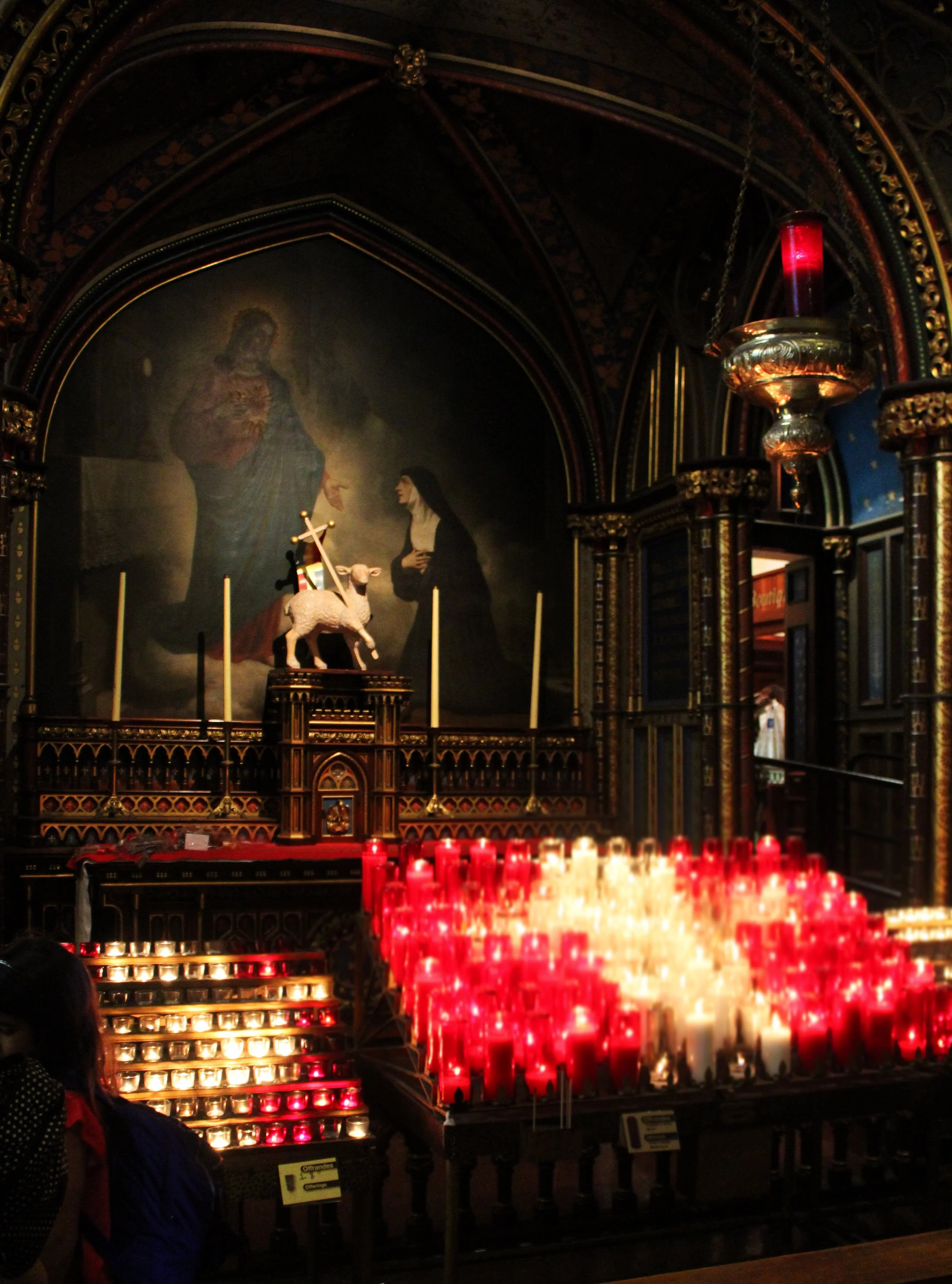 Montreal_NotreDameBasilica_Candles.jpg